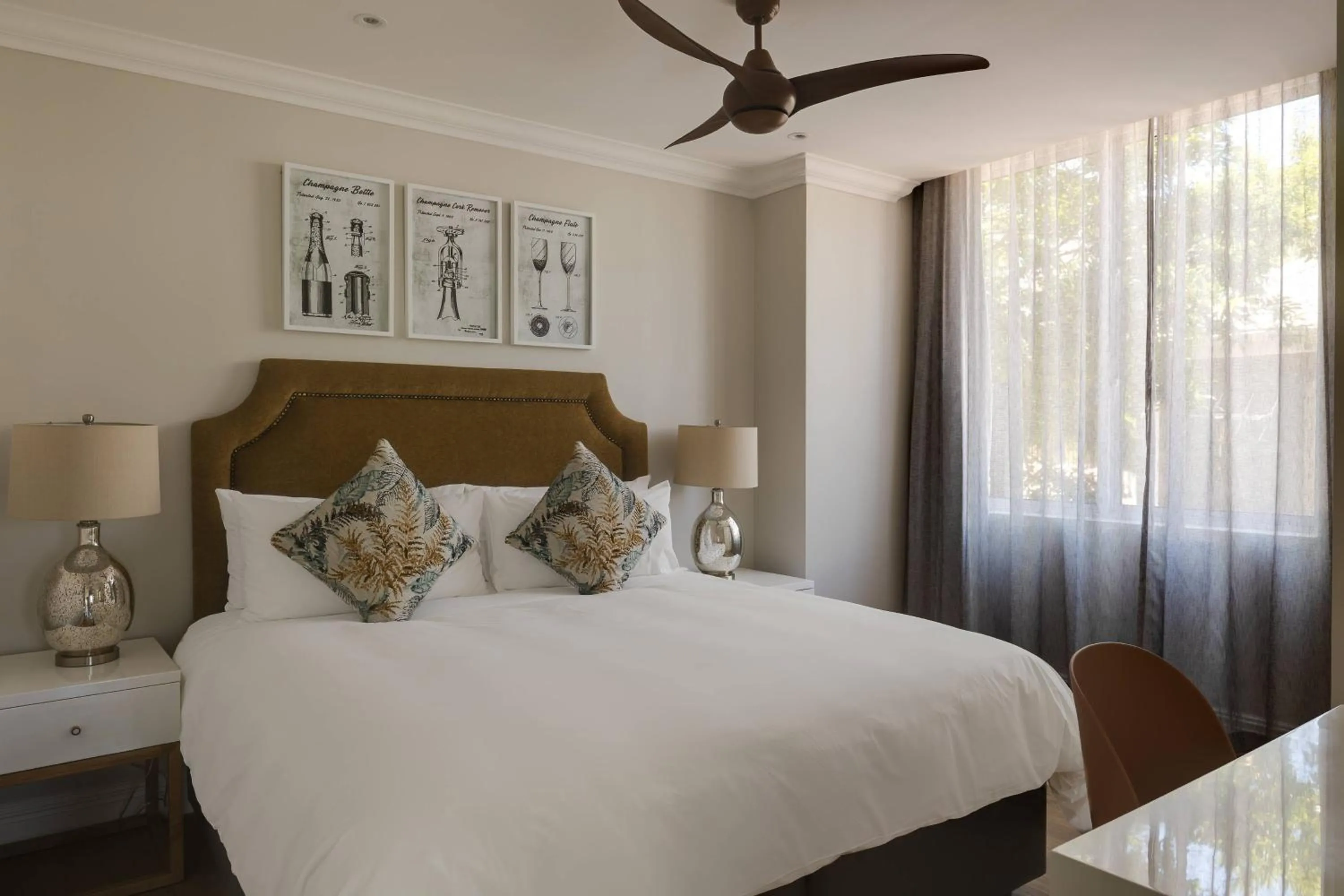 Bedroom, Bed in Protea Hotel by Marriott Franschhoek