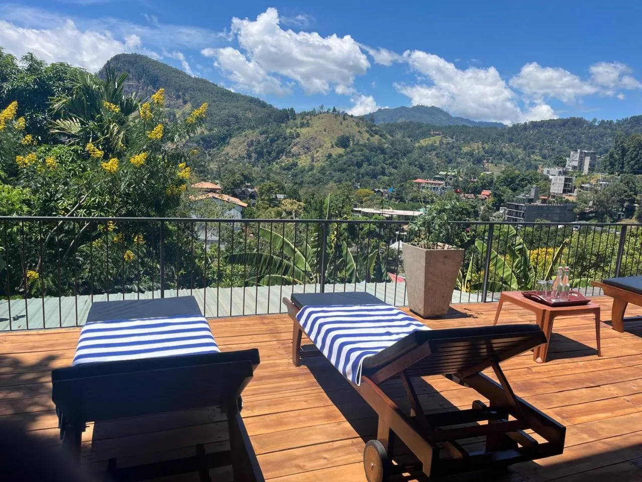 Property building in Ella Rawana Den Hotel