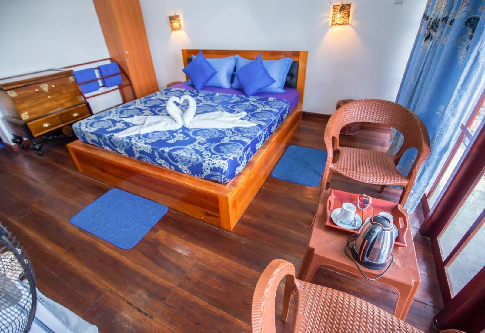 Photo of the whole room, Bed in Ella Rawana Den Hotel