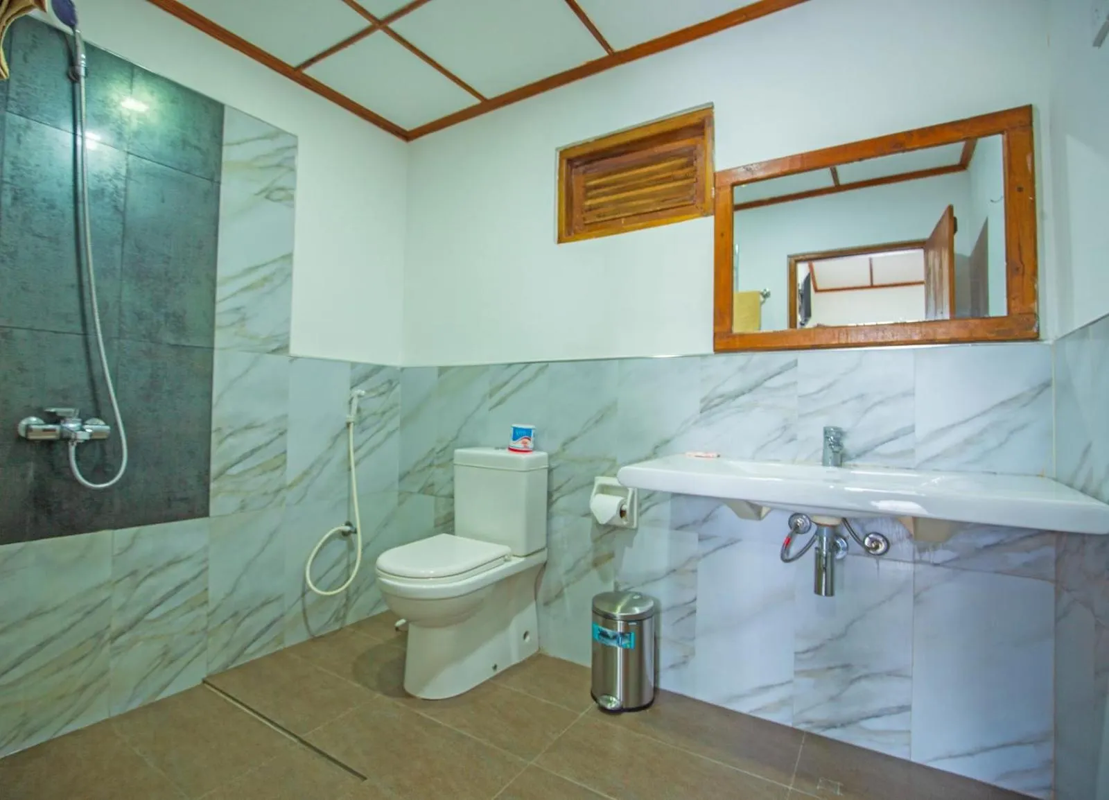 Toilet in Ella Rawana Den Hotel