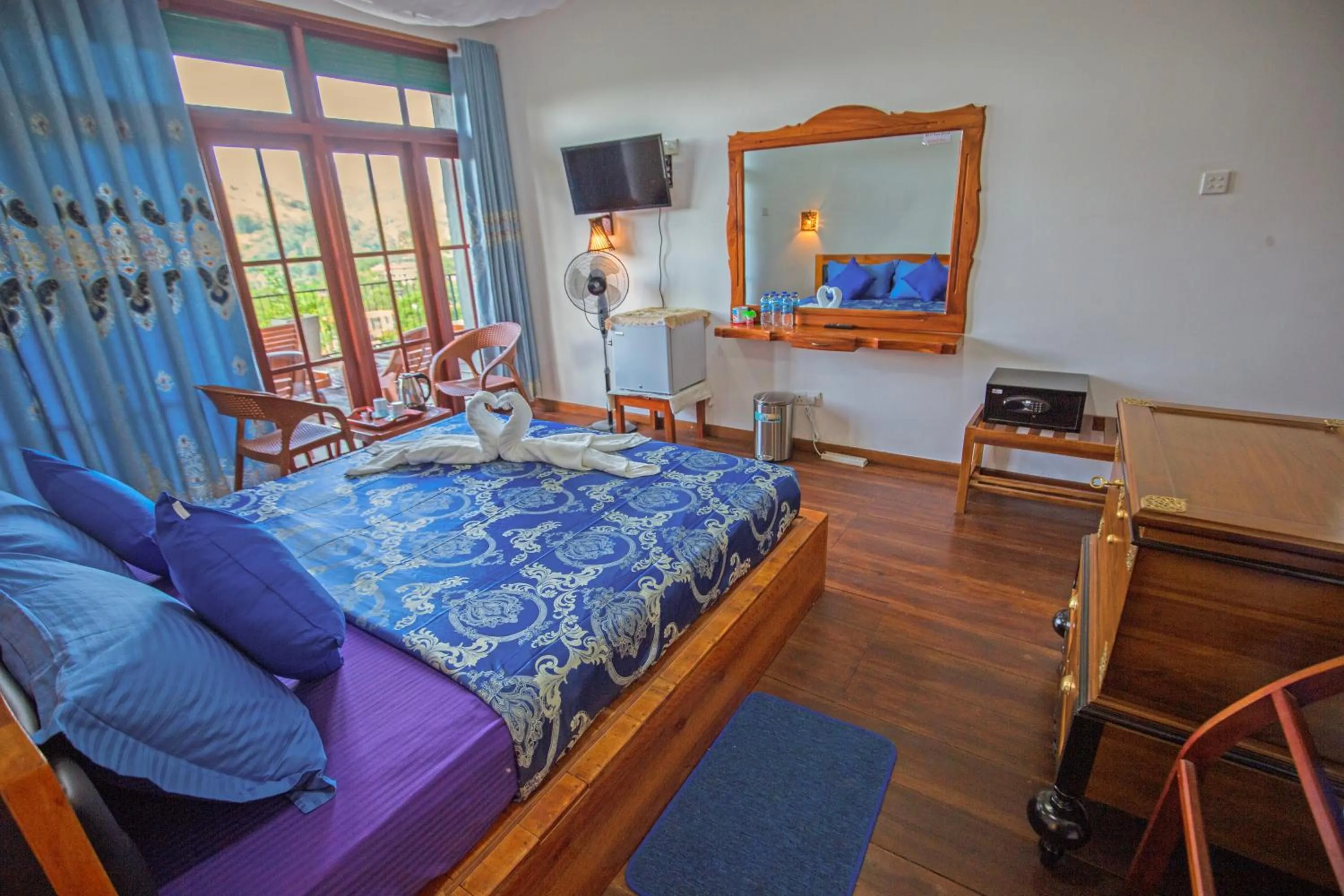 Photo of the whole room, Bed in Ella Rawana Den Hotel