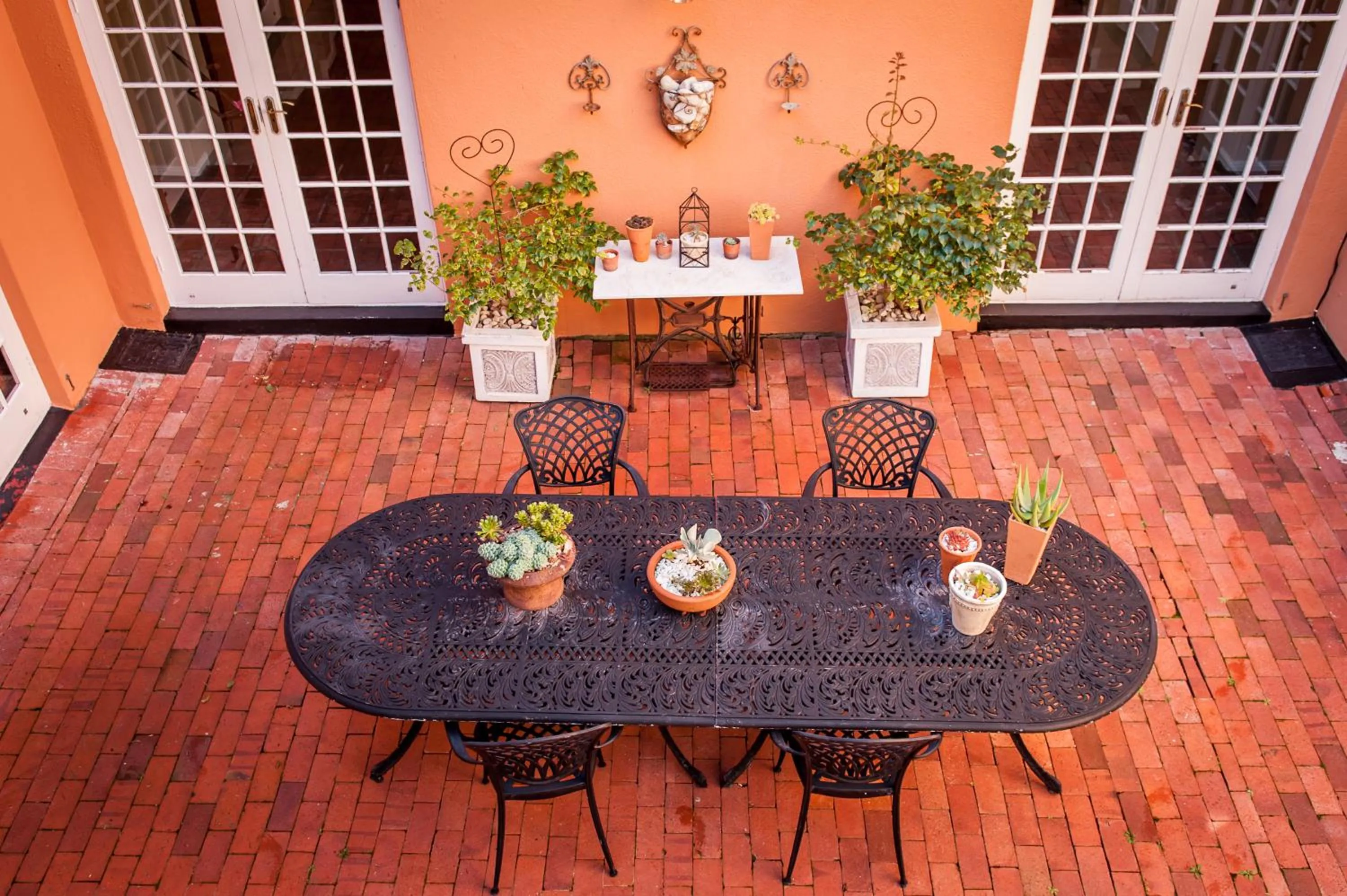 Area and facilities in Whale View Manor & Spa