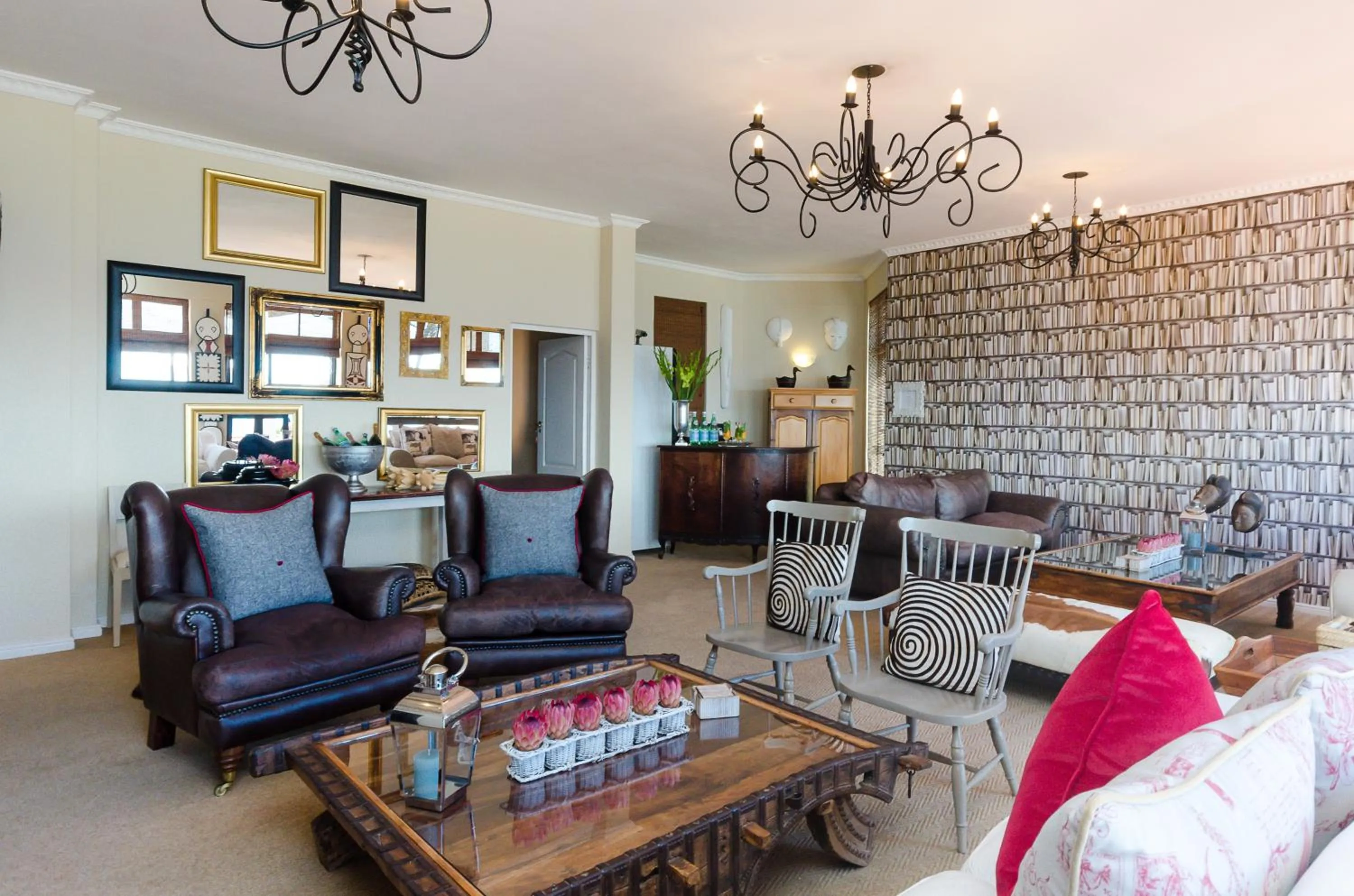 Living room in Whale View Manor & Spa