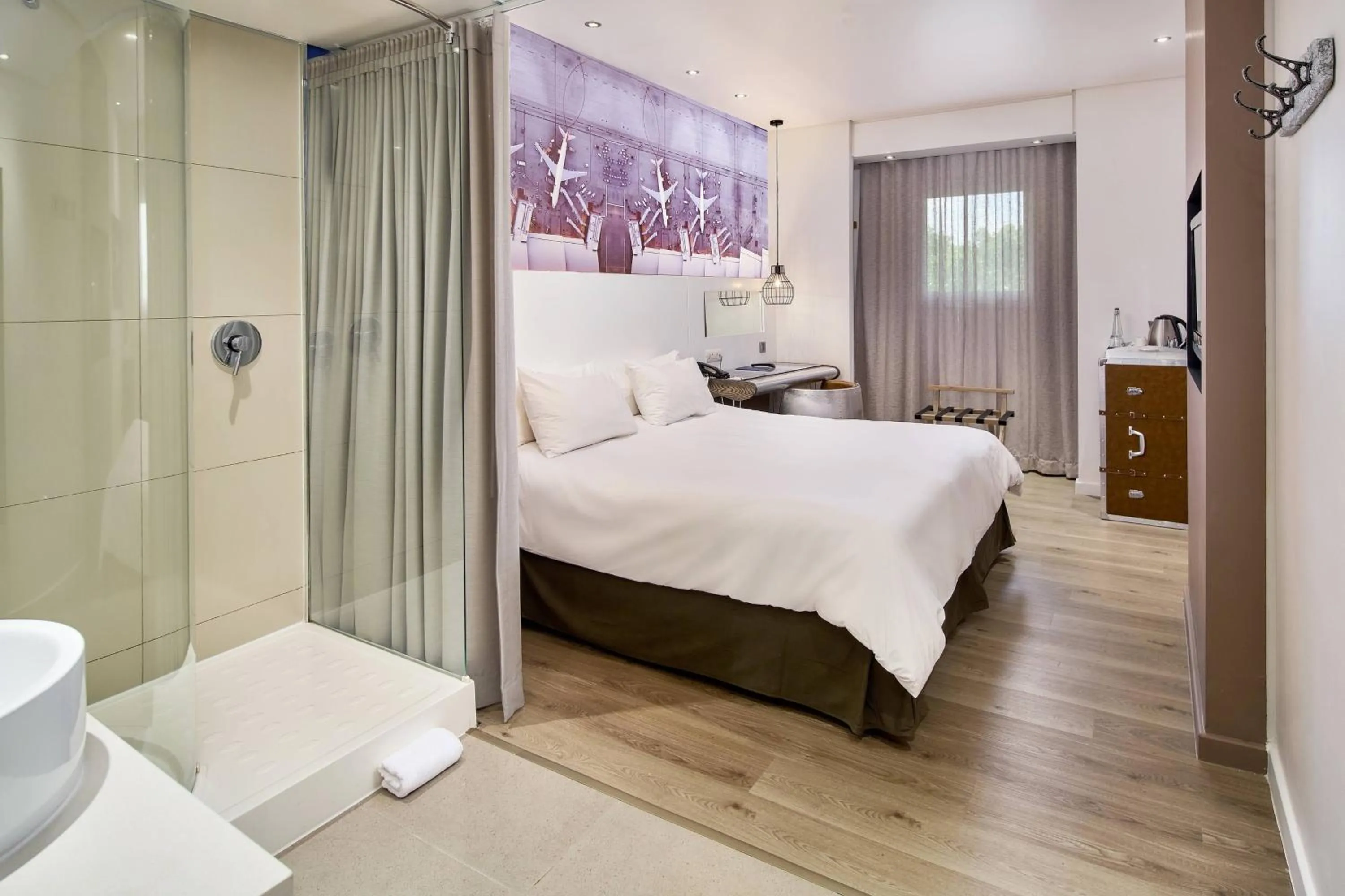 Photo of the whole room, Bed in Protea Hotel by Marriott O R Tambo Airport