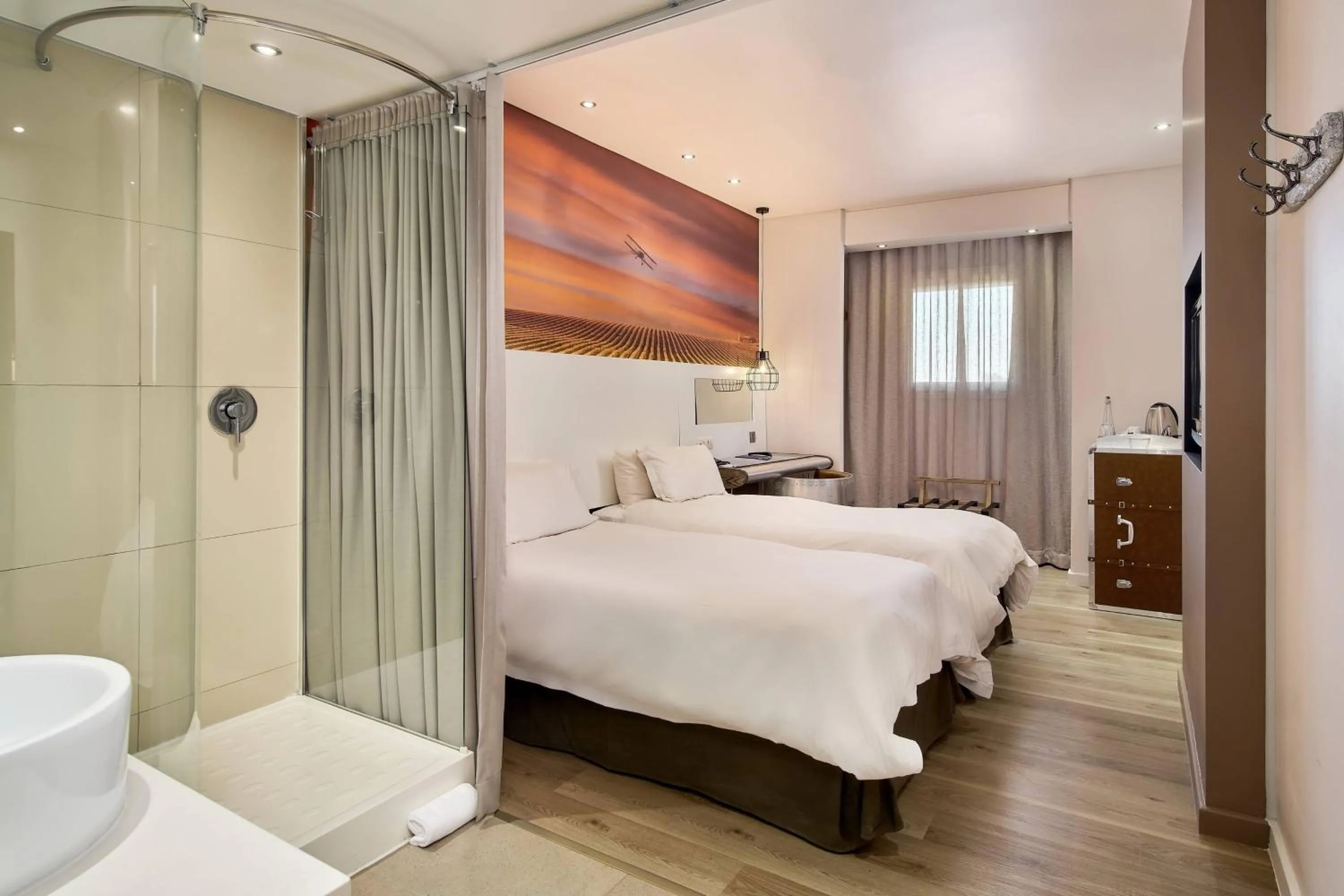 Photo of the whole room, Bed in Protea Hotel by Marriott O R Tambo Airport