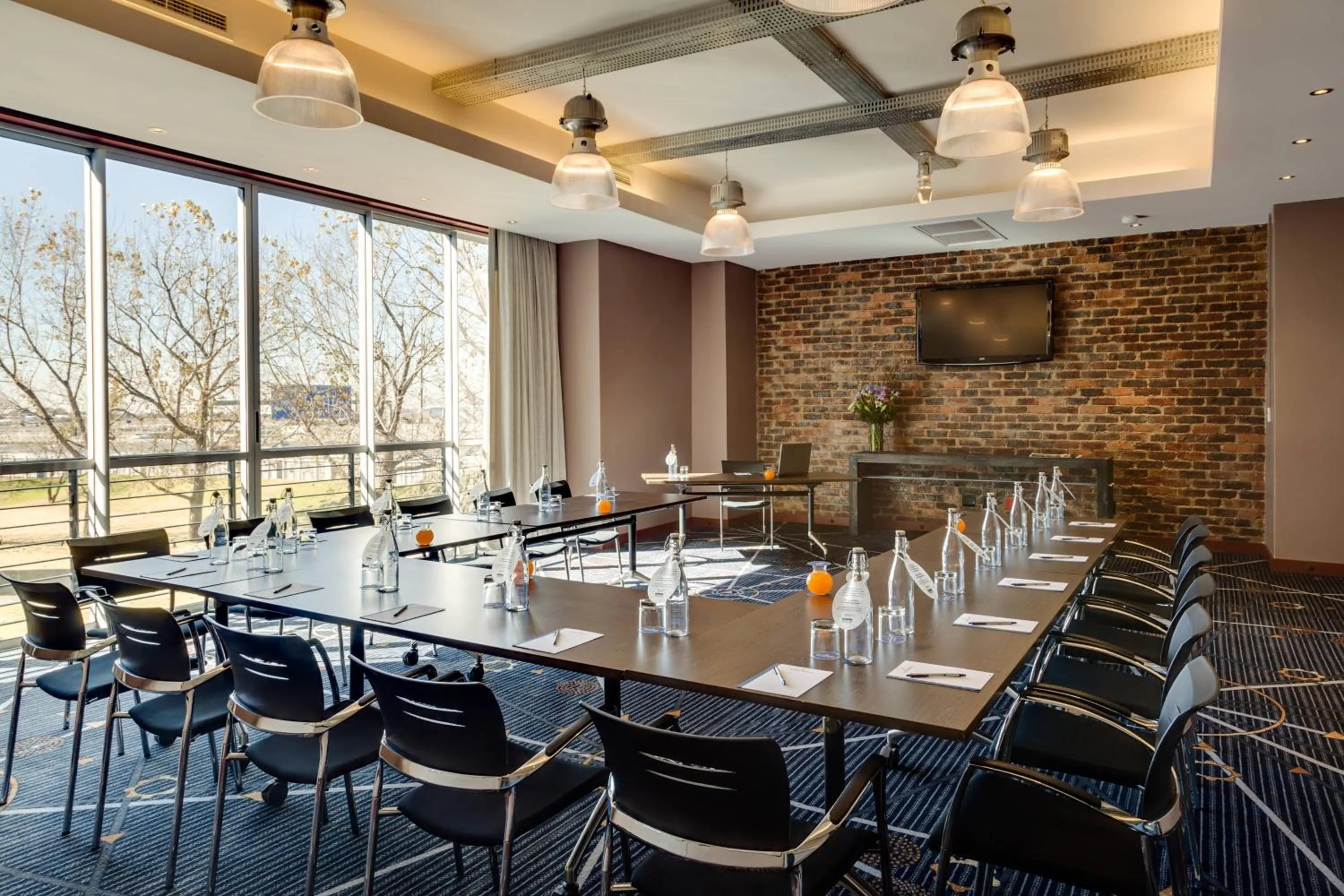 Meeting/conference room in Protea Hotel by Marriott O R Tambo Airport