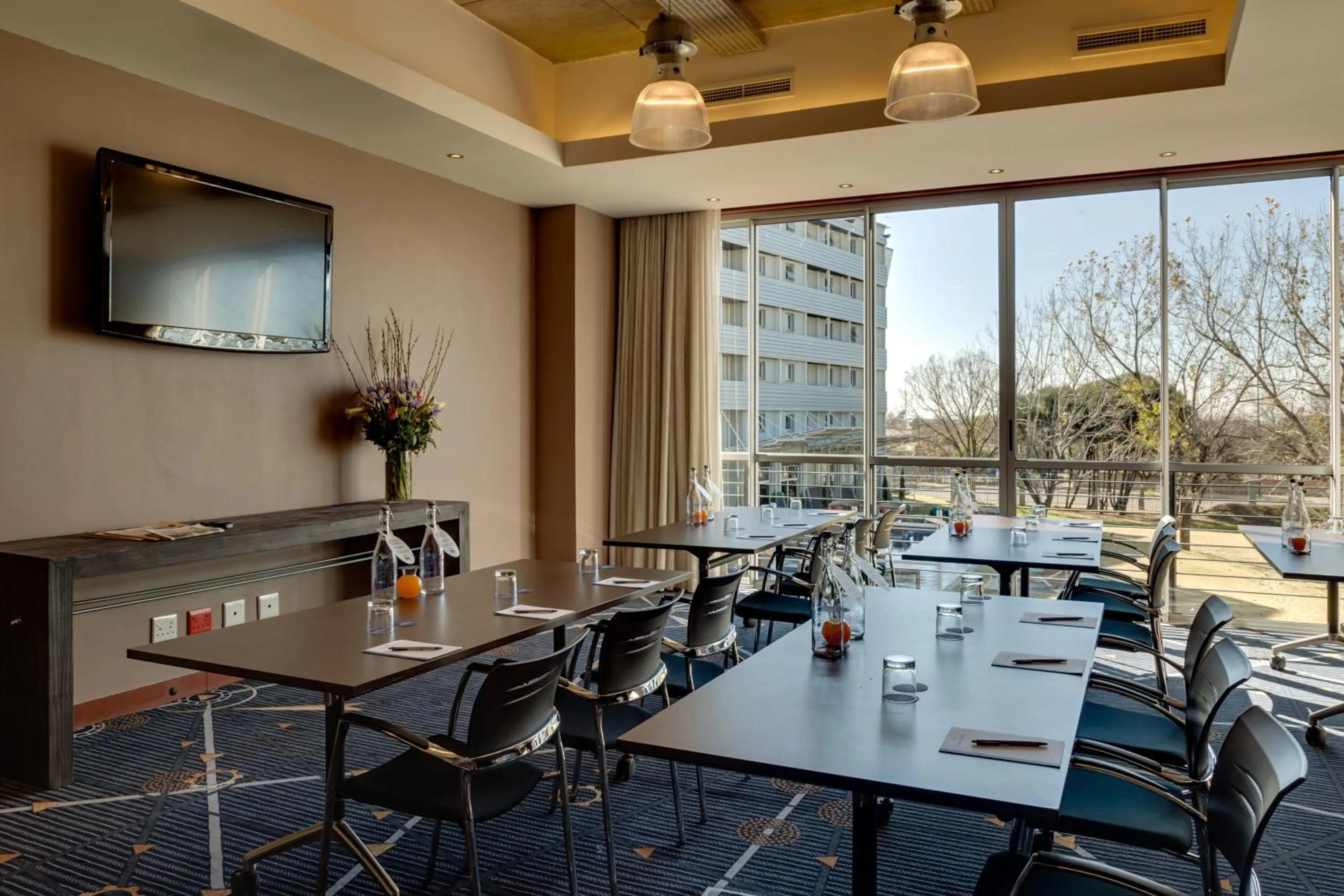 Meeting/conference room in Protea Hotel by Marriott O R Tambo Airport