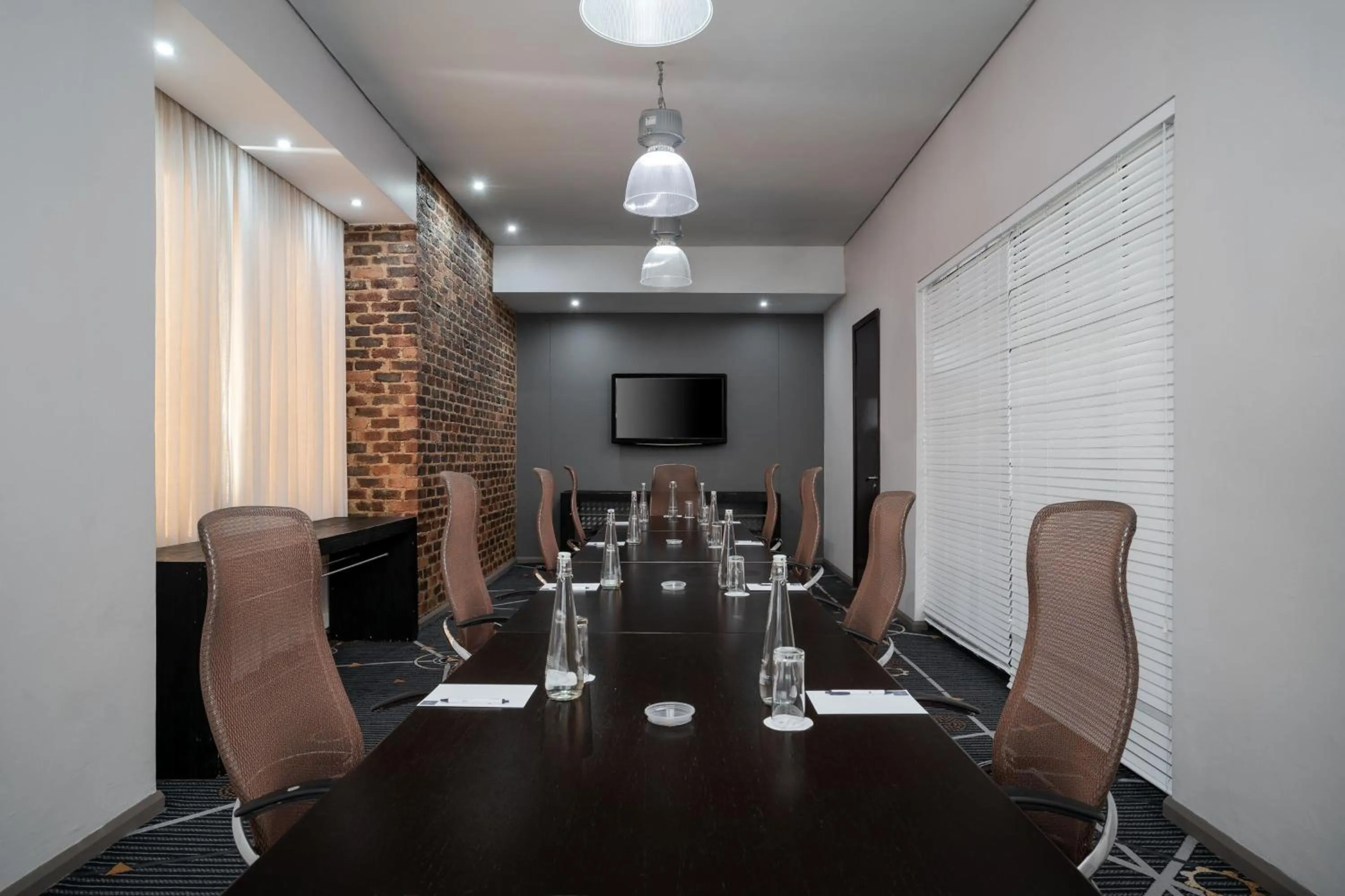 Meeting/conference room in Protea Hotel by Marriott O R Tambo Airport