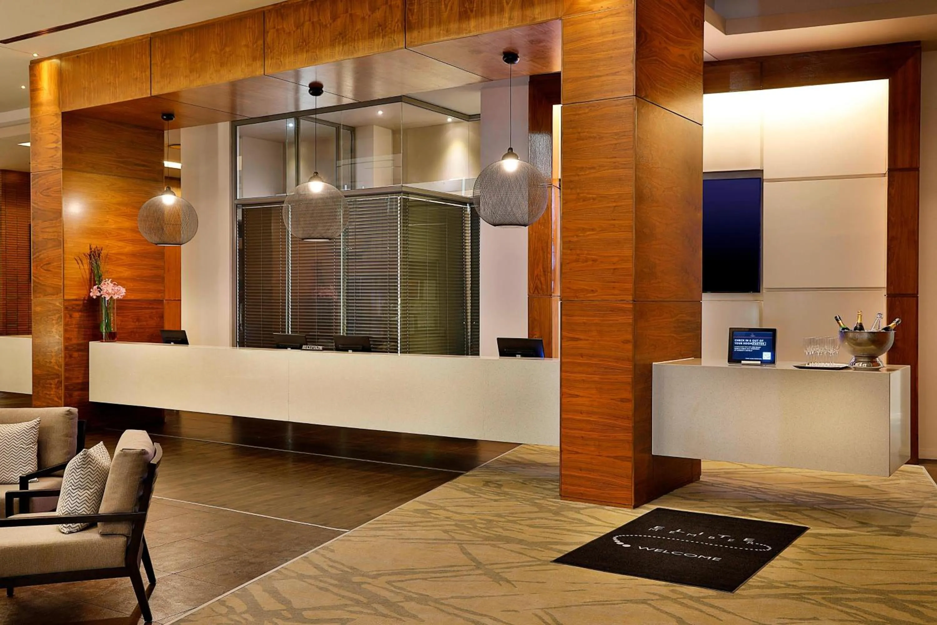 Lobby or reception in Cape Town Marriott Hotel Crystal Towers