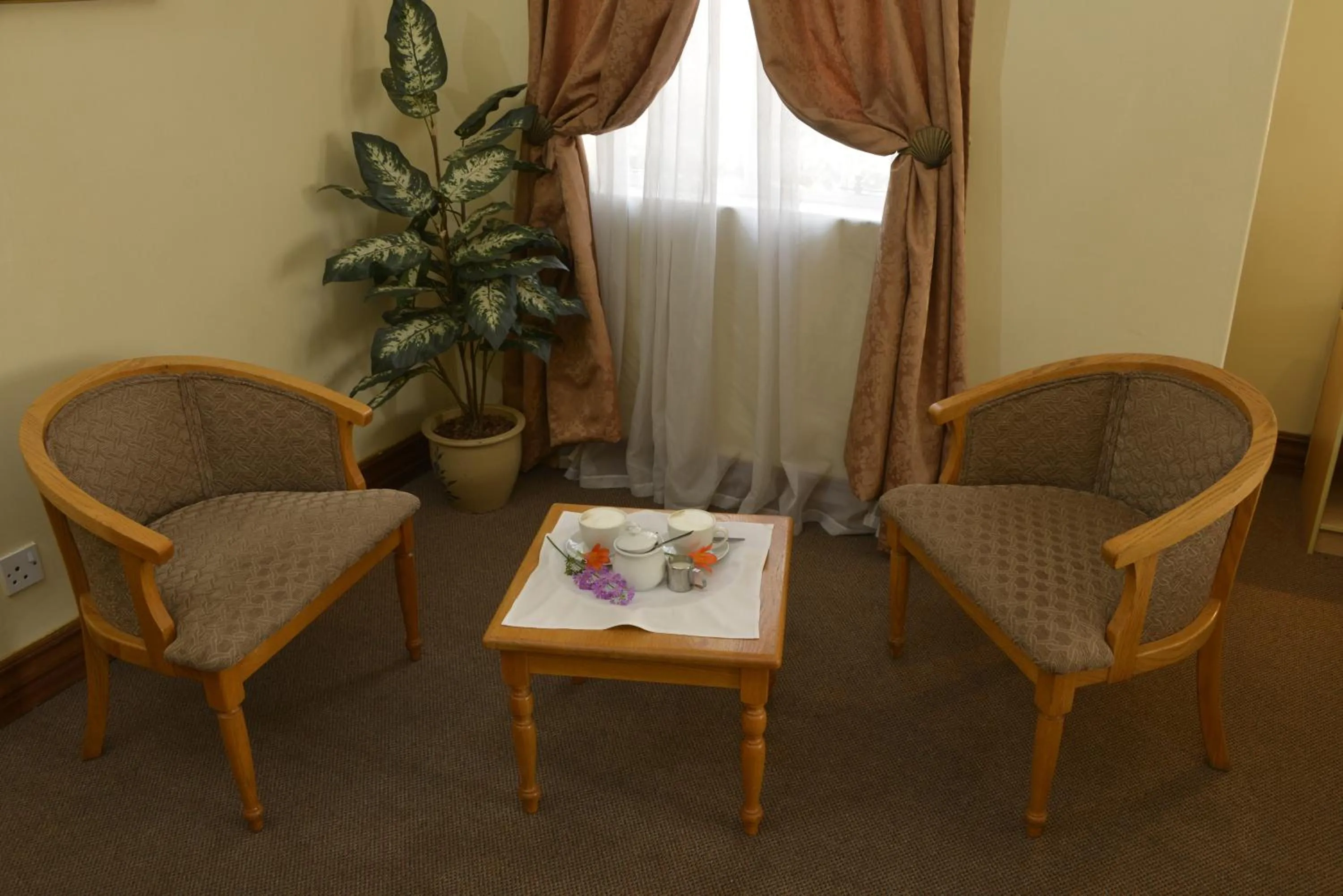 Bedroom in The Elegant Lodge Menlo Park
