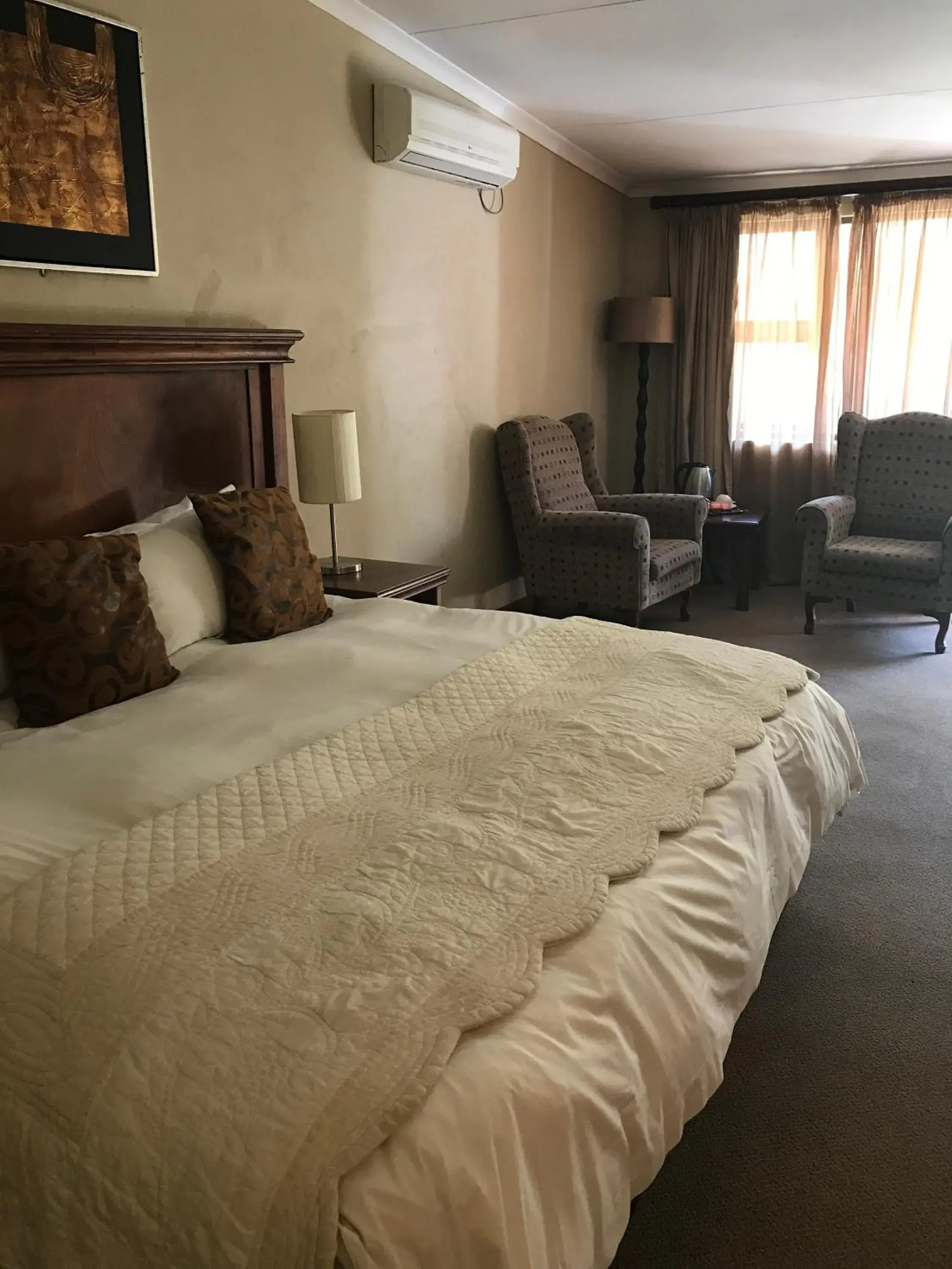 Superior Room in The Elegant Lodge Menlo Park Superior Room in The Elegant Lodge Menlo Park