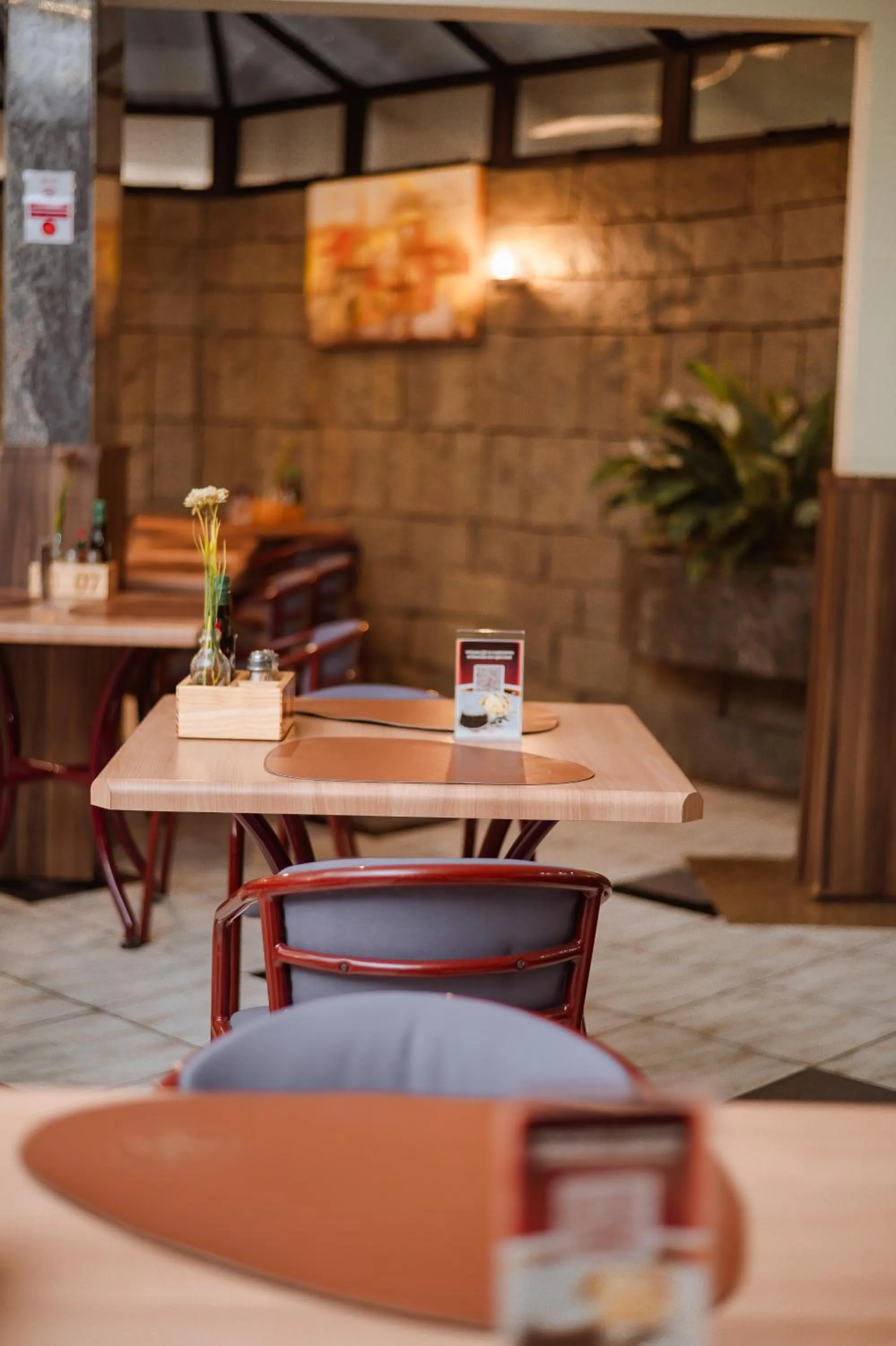 Restaurant/places to eat in Susin Hotel