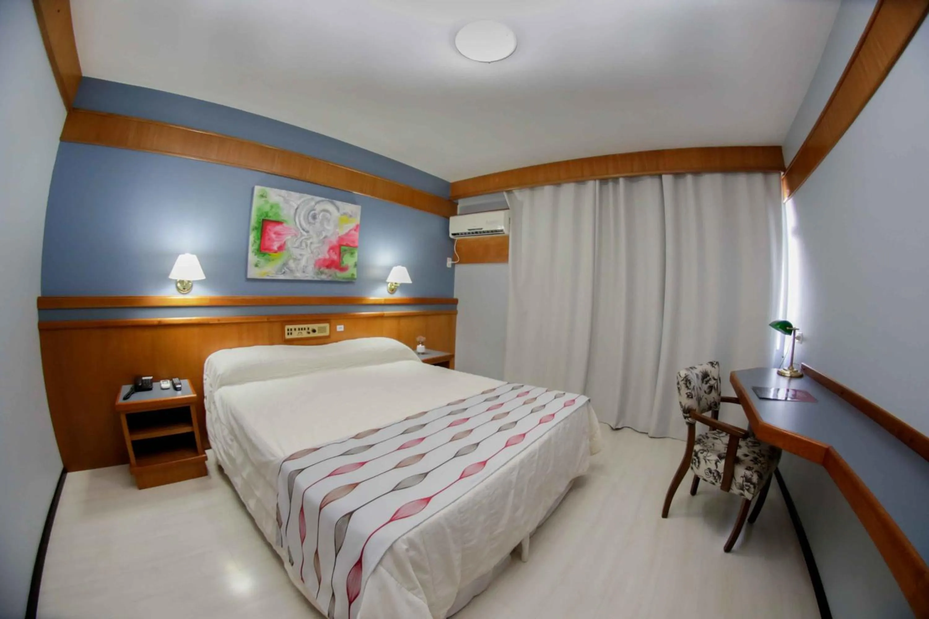 Bedroom, Bed in Susin Hotel