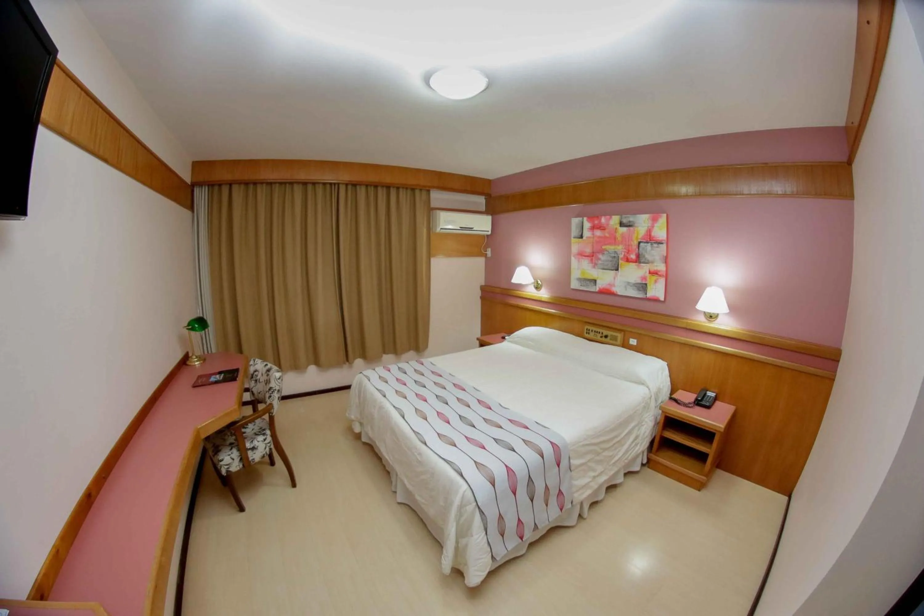 Bedroom, Bed in Susin Hotel