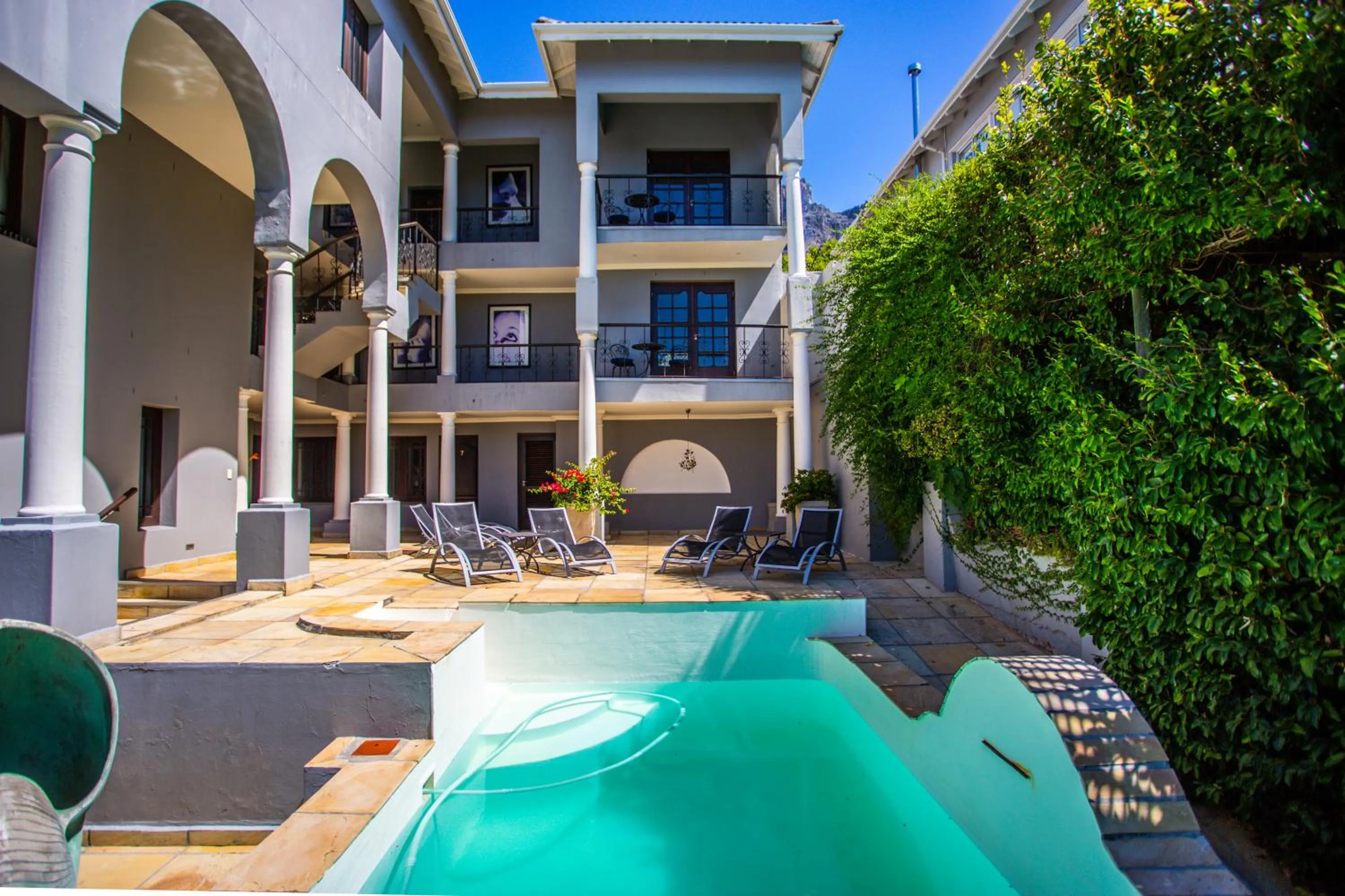 Property building in Cape Riviera Guesthouse