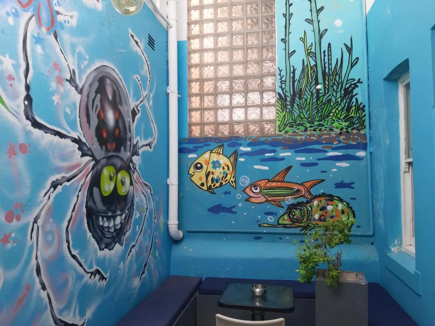 Inner courtyard view in Daddy Long Legs Art Hotel