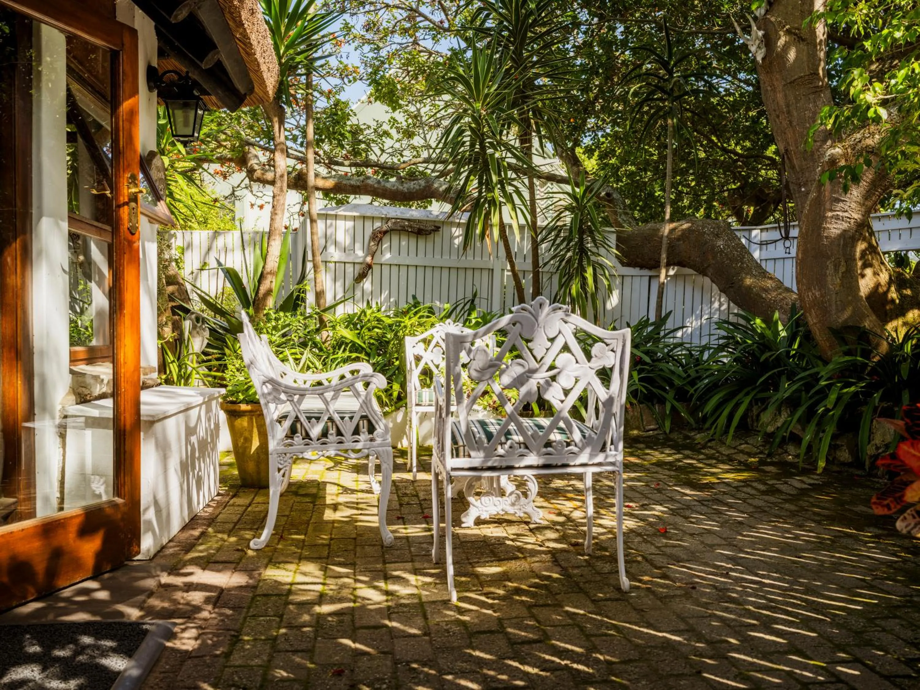 Patio in Moontide Riverside Lodge