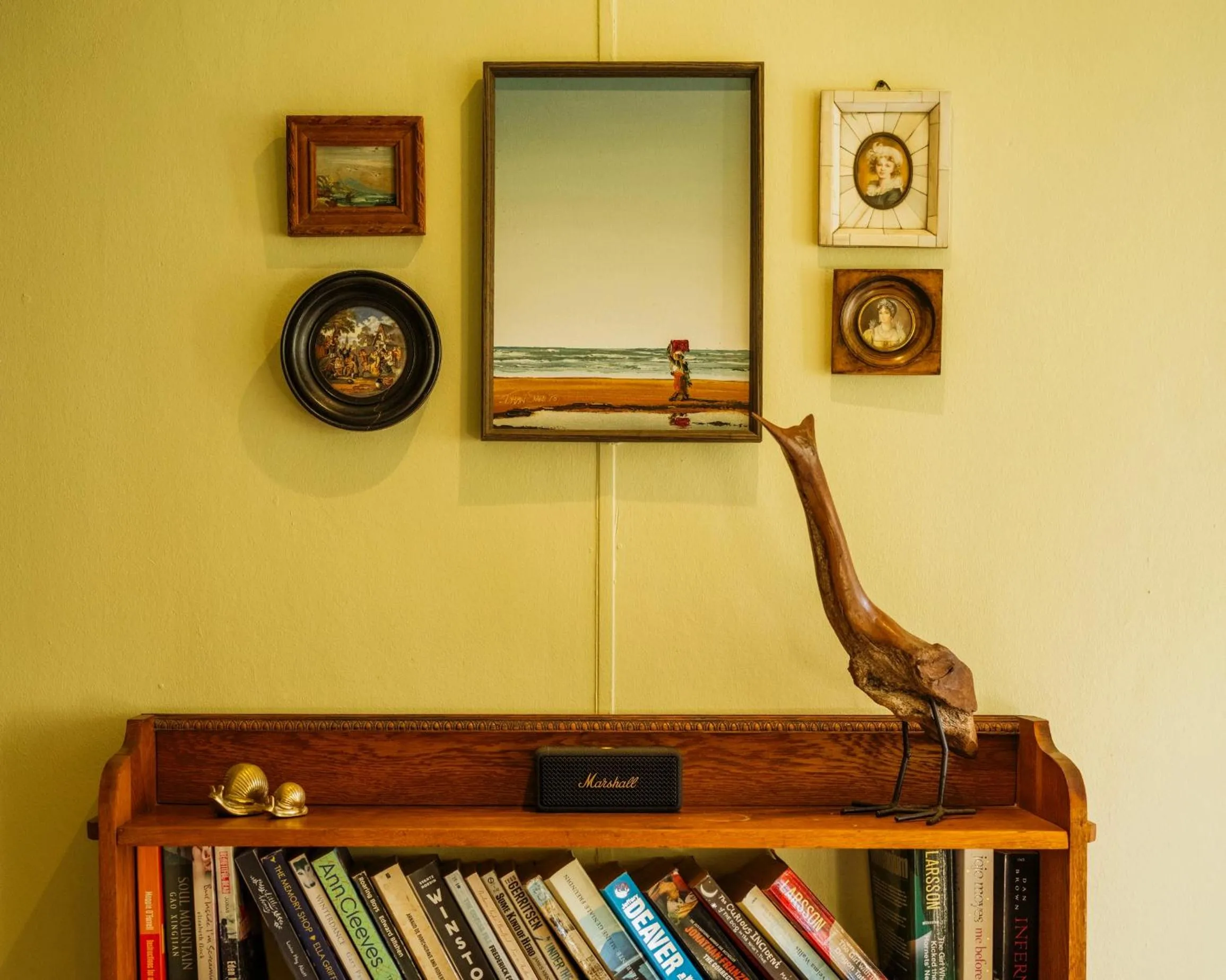 Library in Moontide Riverside Lodge