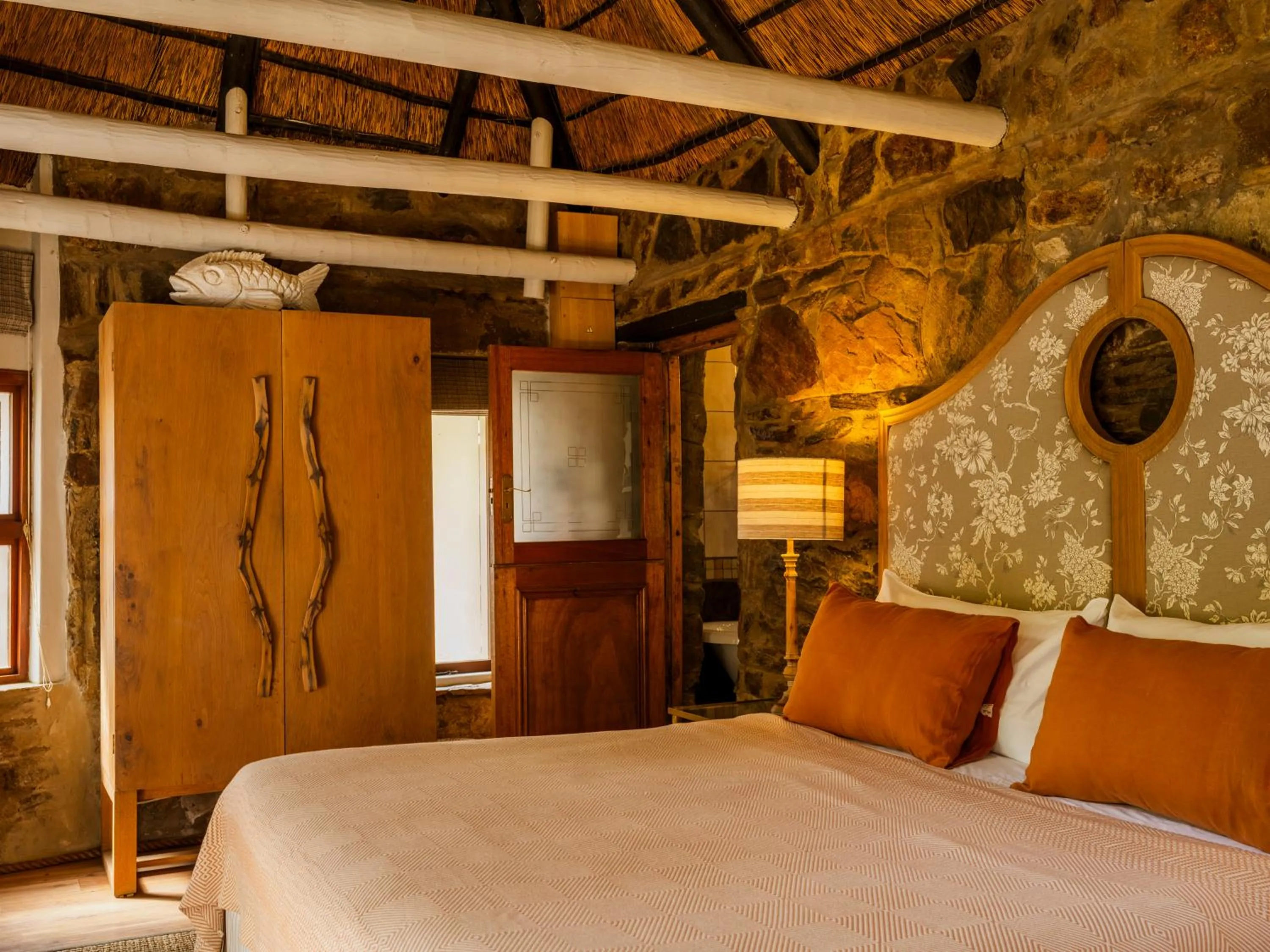 Bed in Moontide Riverside Lodge