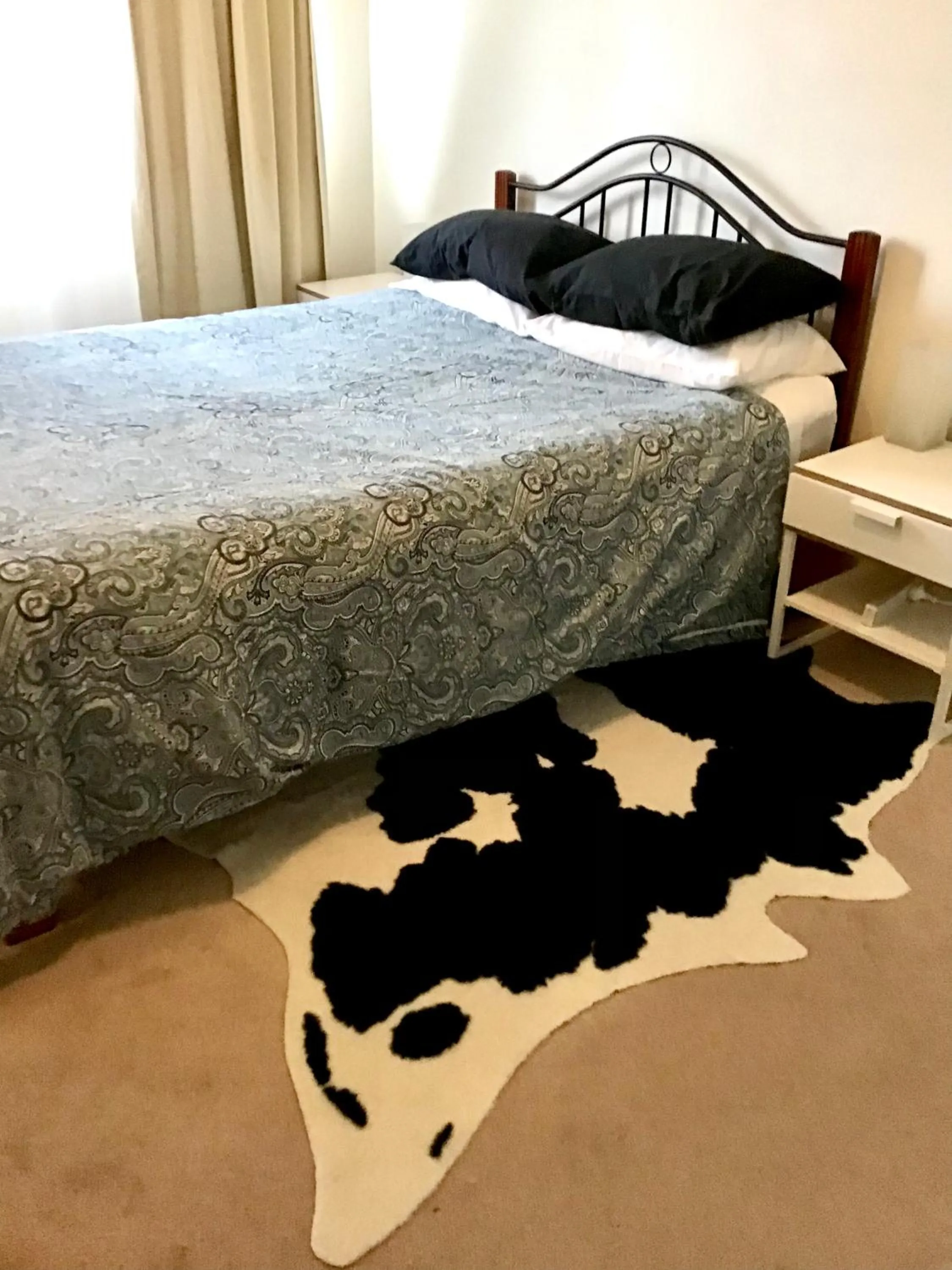 Bed in Serenity by the Lake