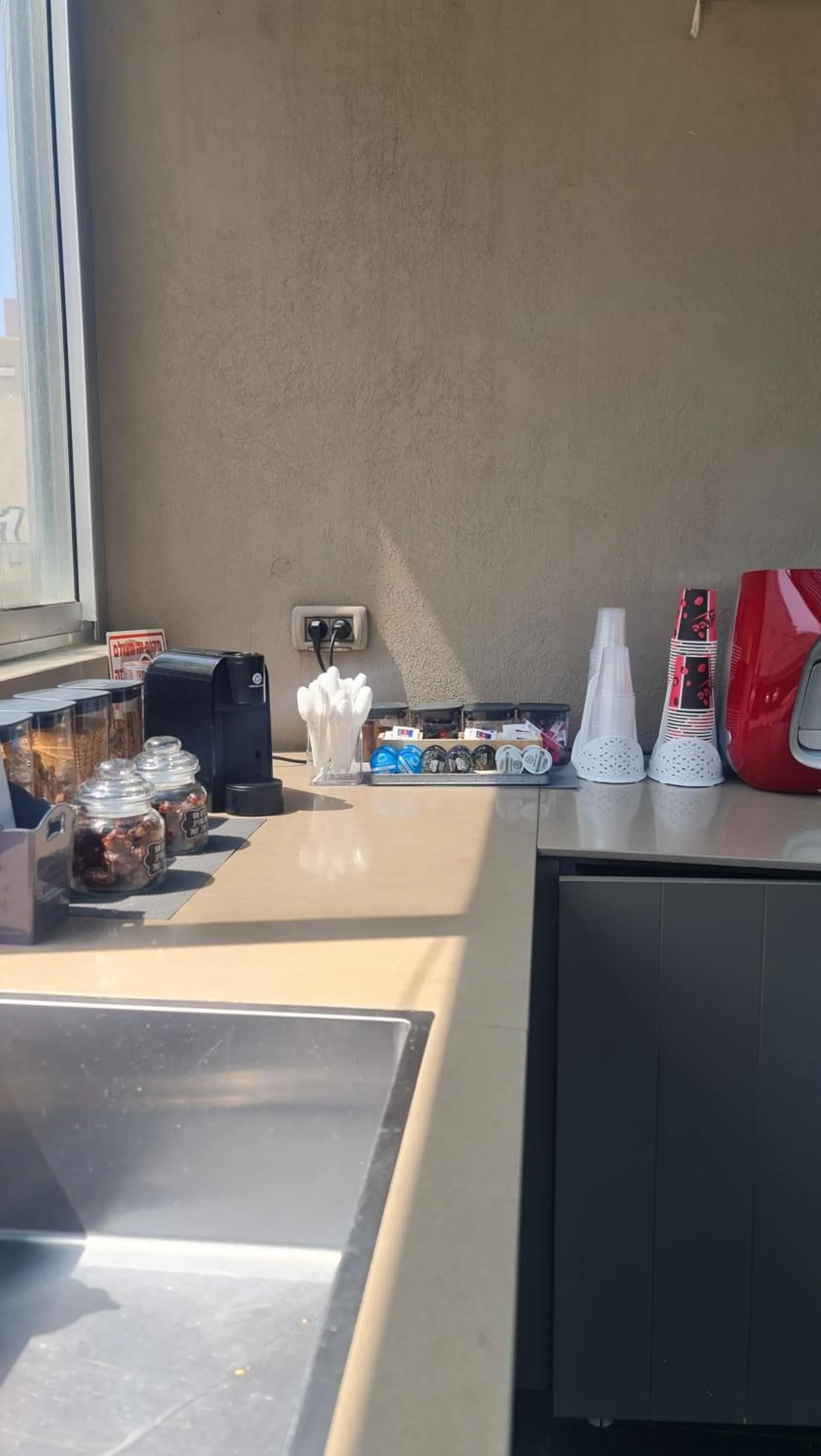 Property building in Florentin House - By HOMY