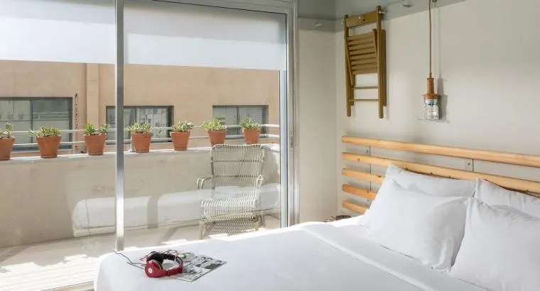 Bed in Florentin House - By HOMY