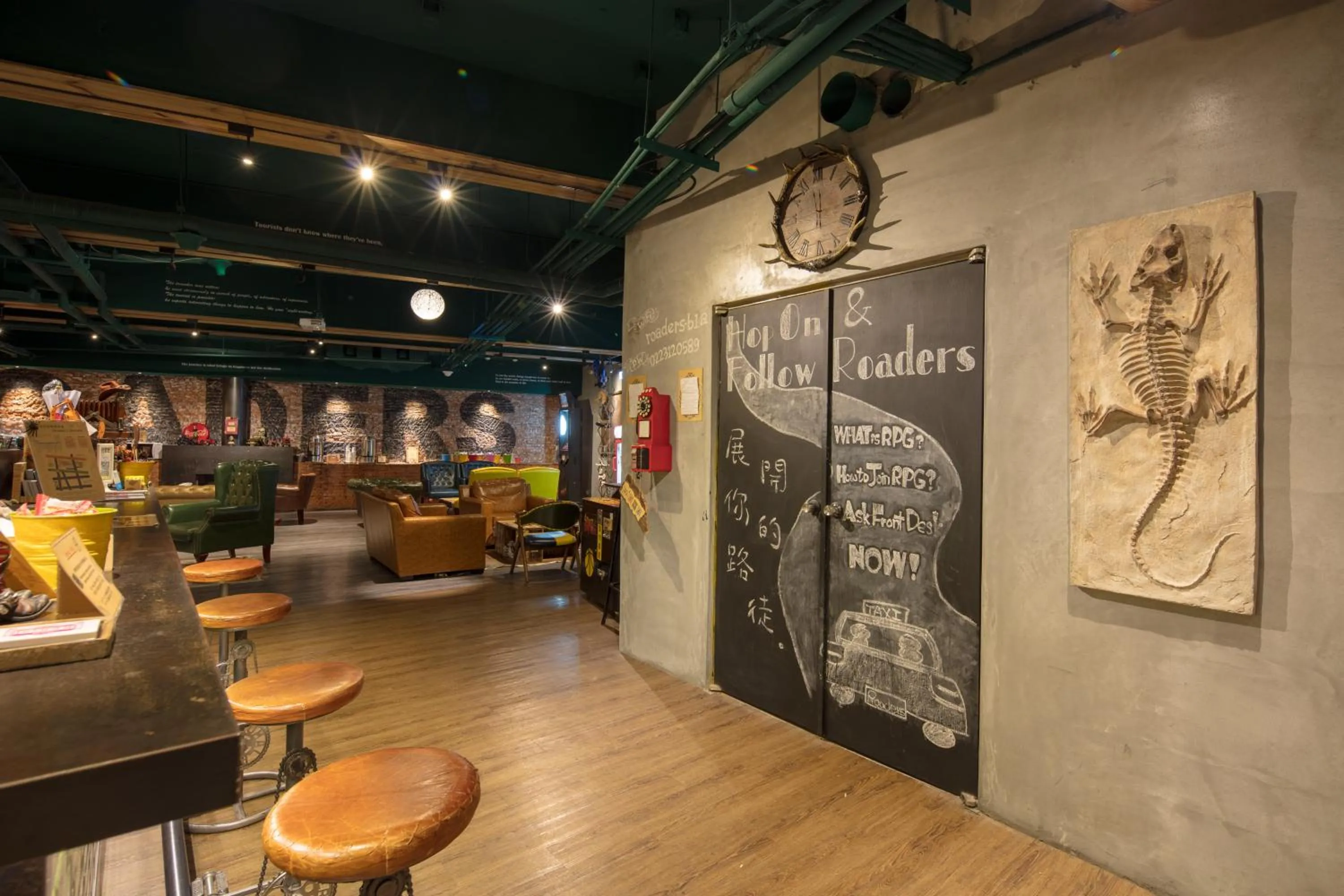 Lobby or reception in Roaders Hotel Zhonghua