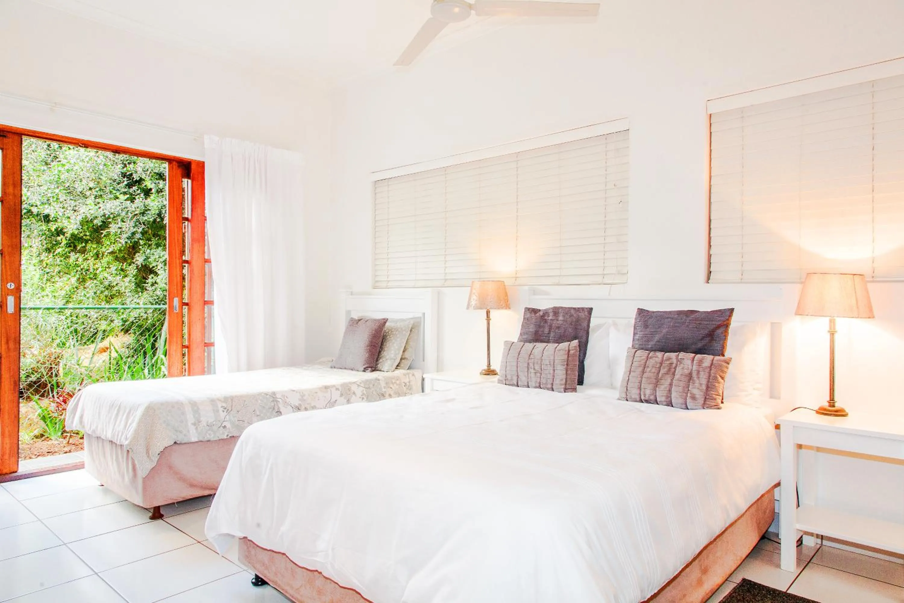 Bed in Rivendell Bed and Breakfast