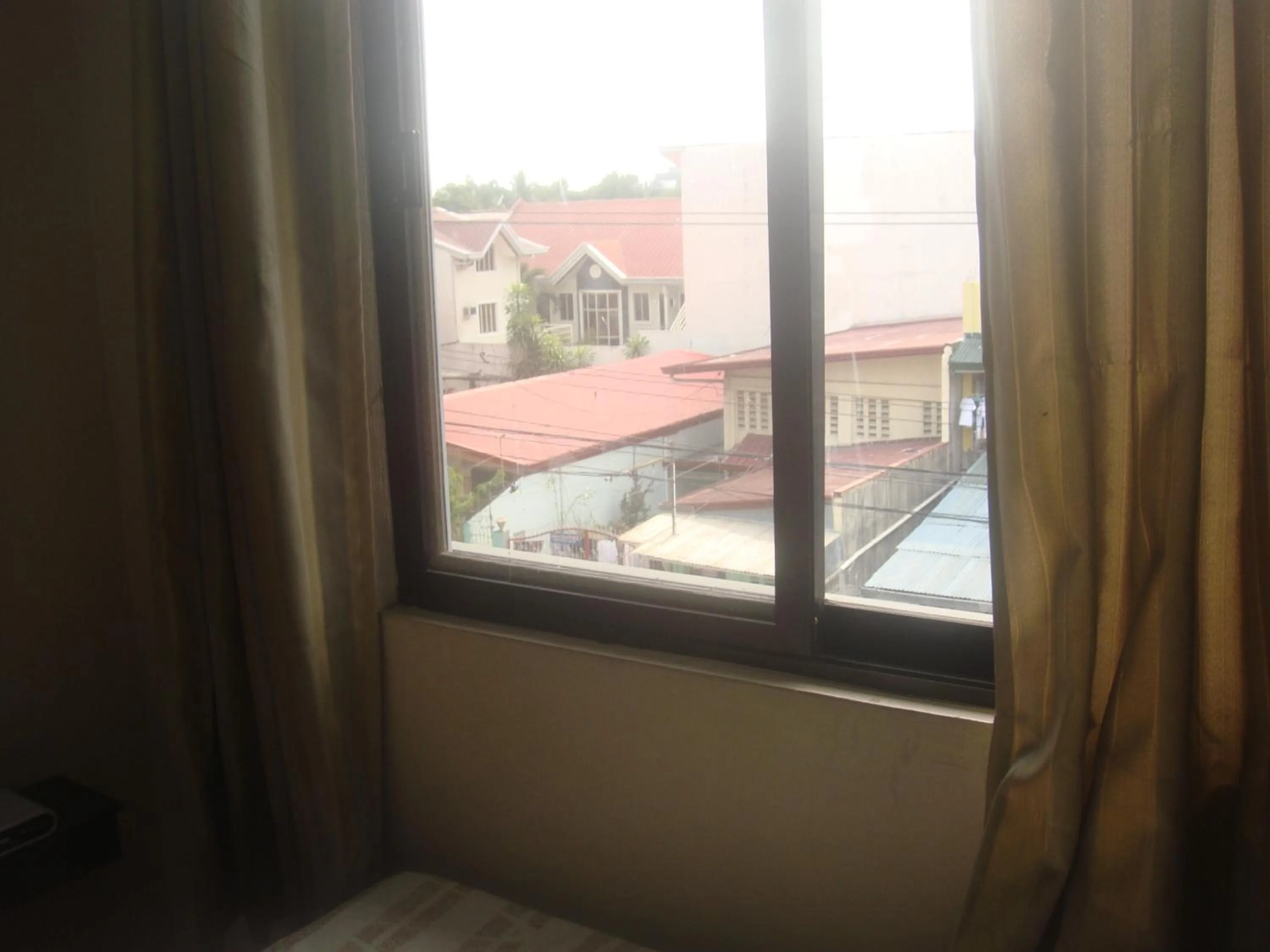 Day in Hidden Pearl Hotel (Janus Luxury Suites)