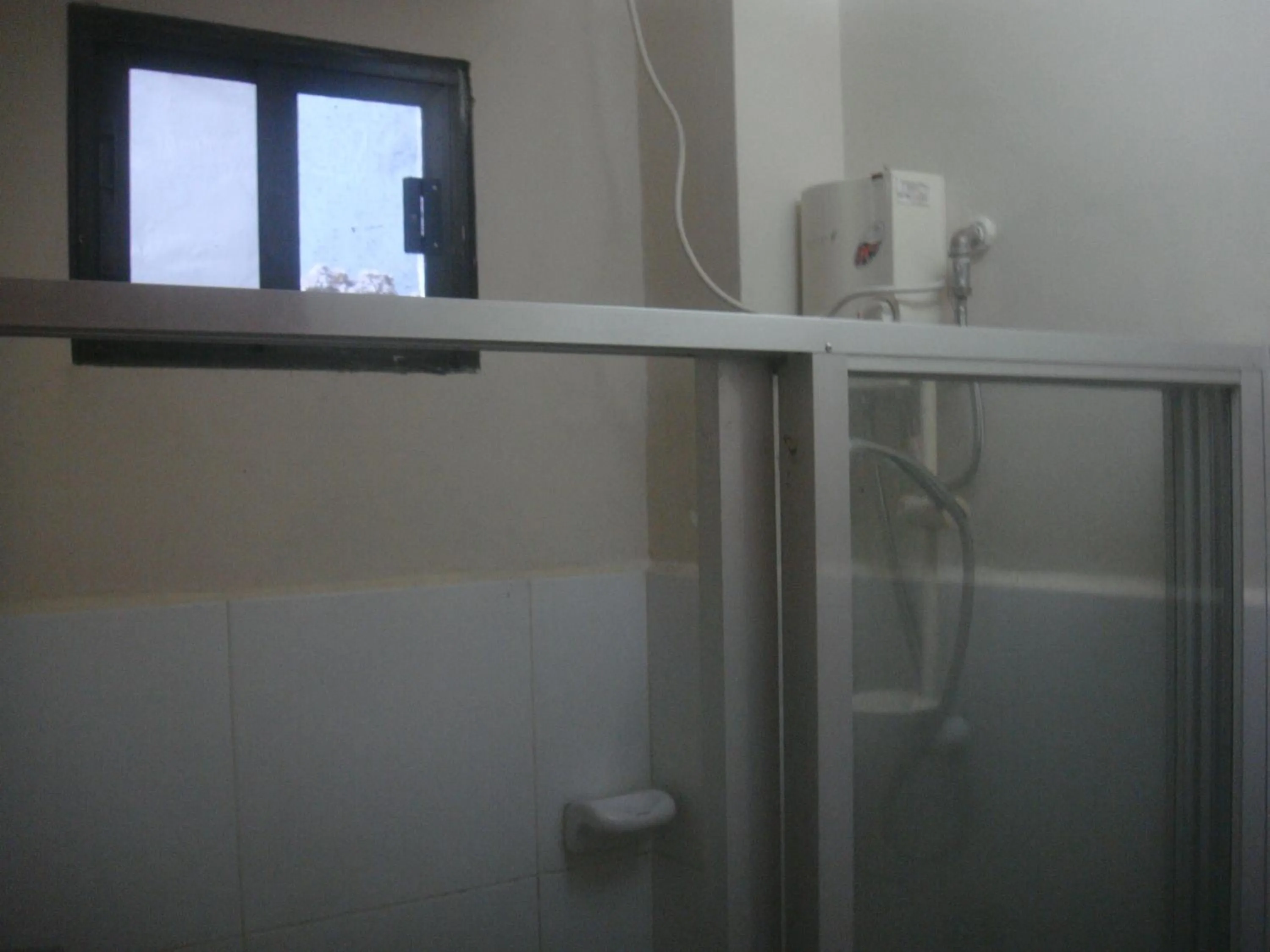 Shower in Hidden Pearl Hotel (Janus Luxury Suites)