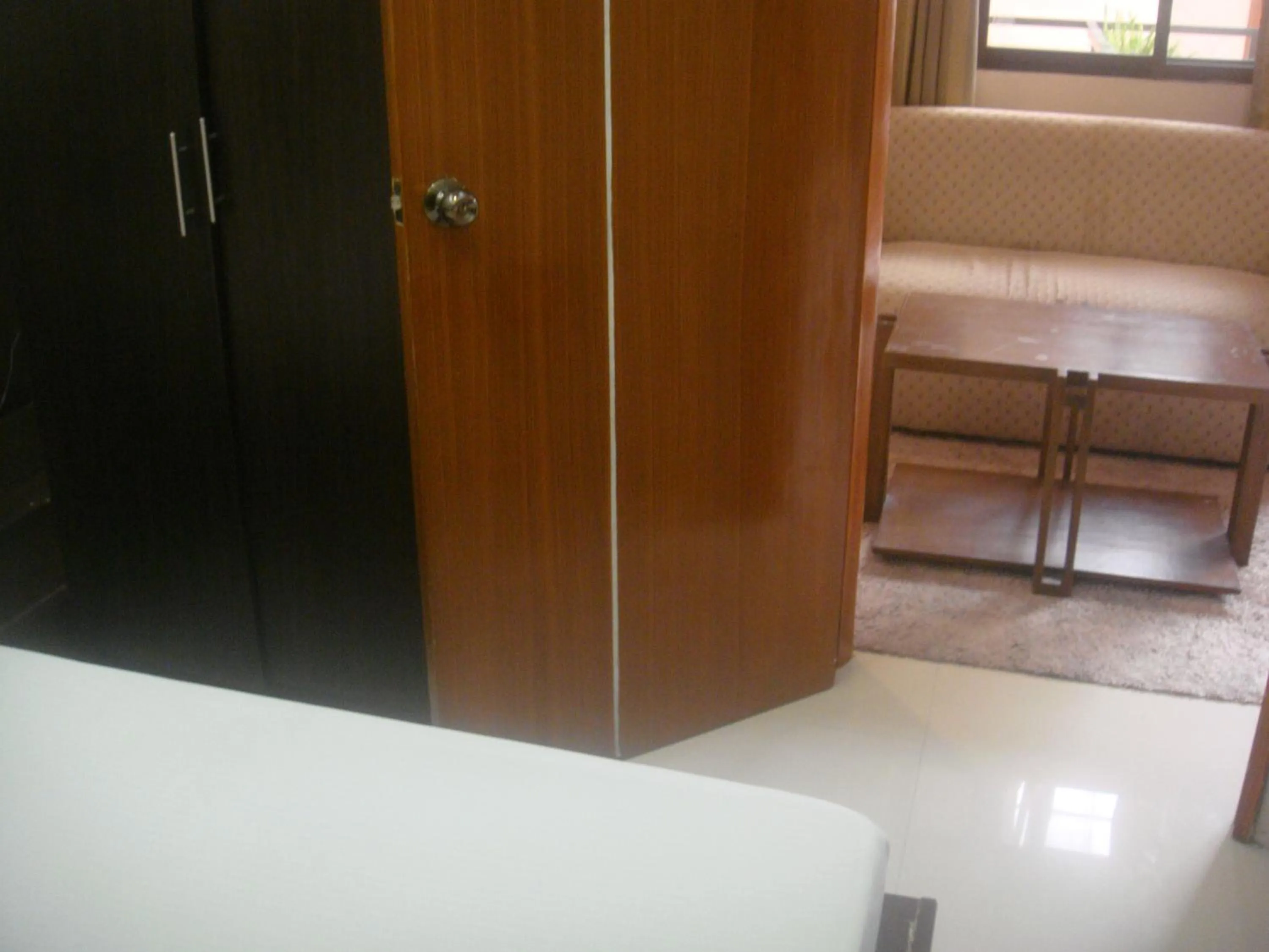 Decorative detail in Hidden Pearl Hotel (Janus Luxury Suites)