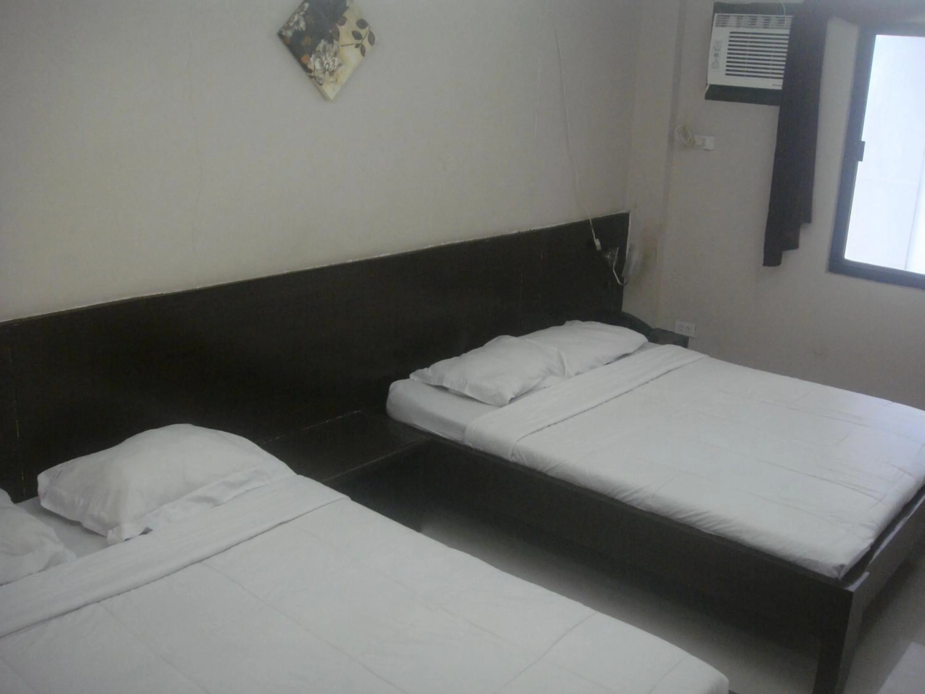 Day, Bed in Hidden Pearl Hotel (Janus Luxury Suites)