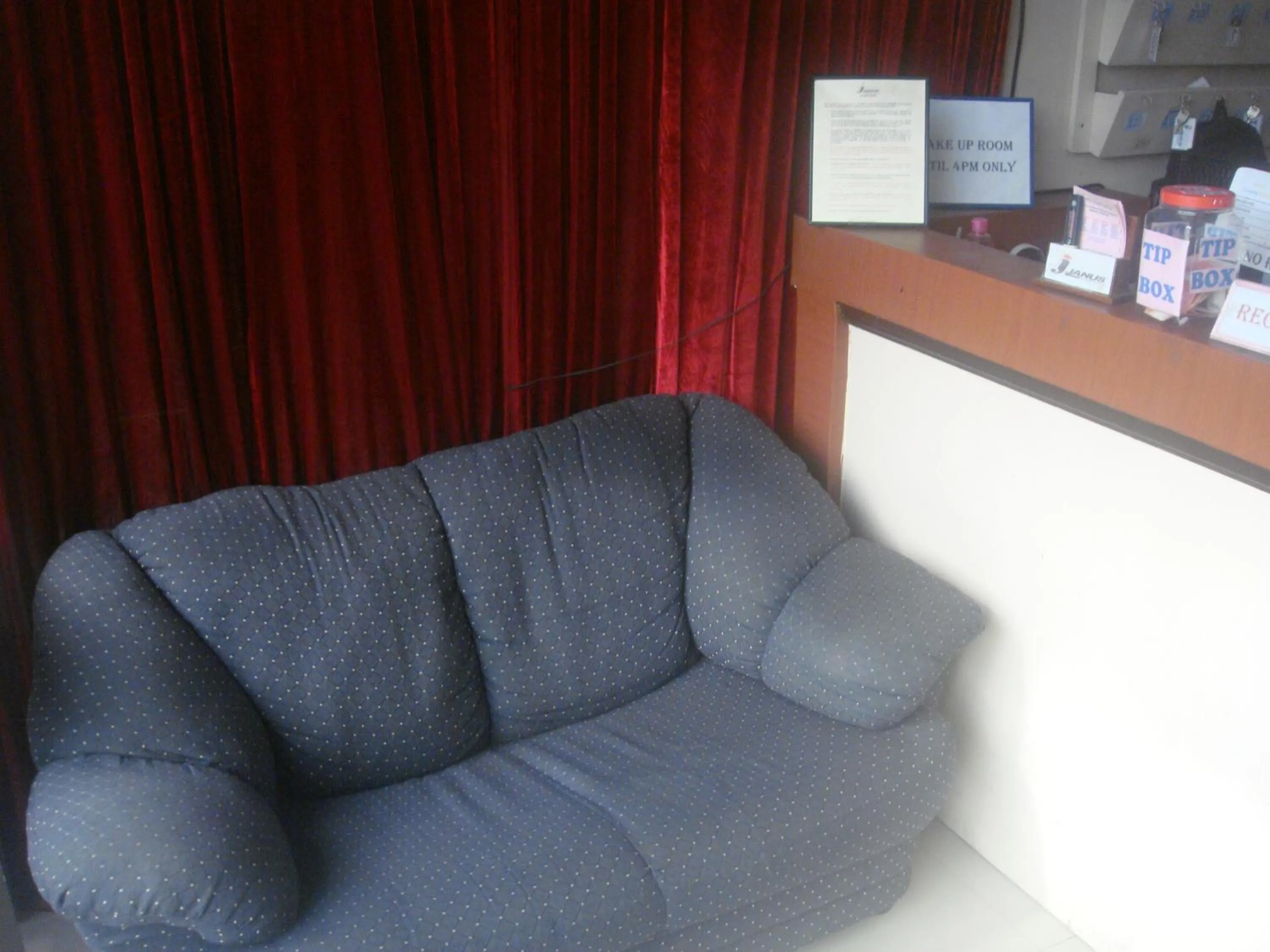 Lobby or reception in Hidden Pearl Hotel (Janus Luxury Suites)