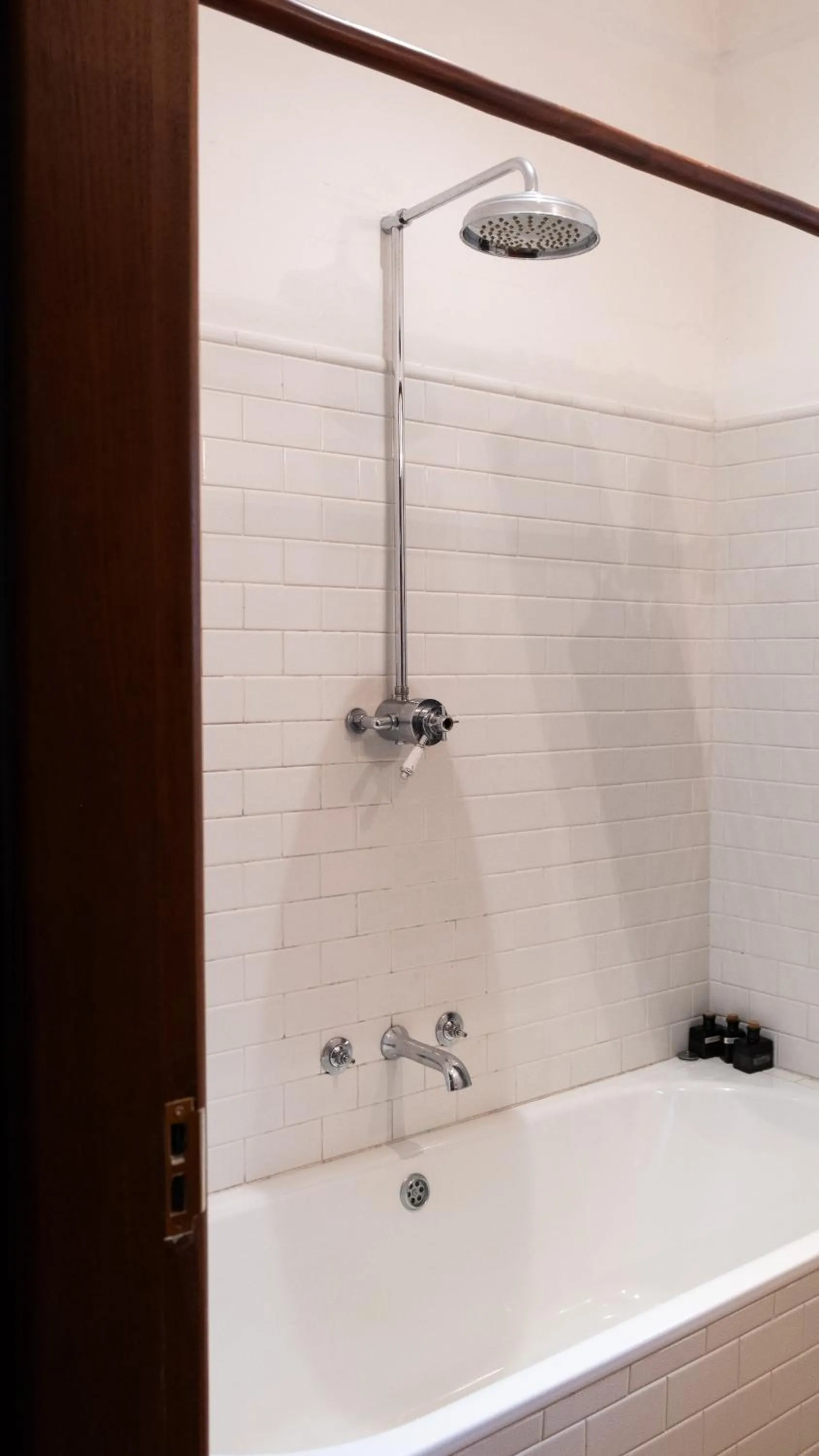 Shower in The Planters House