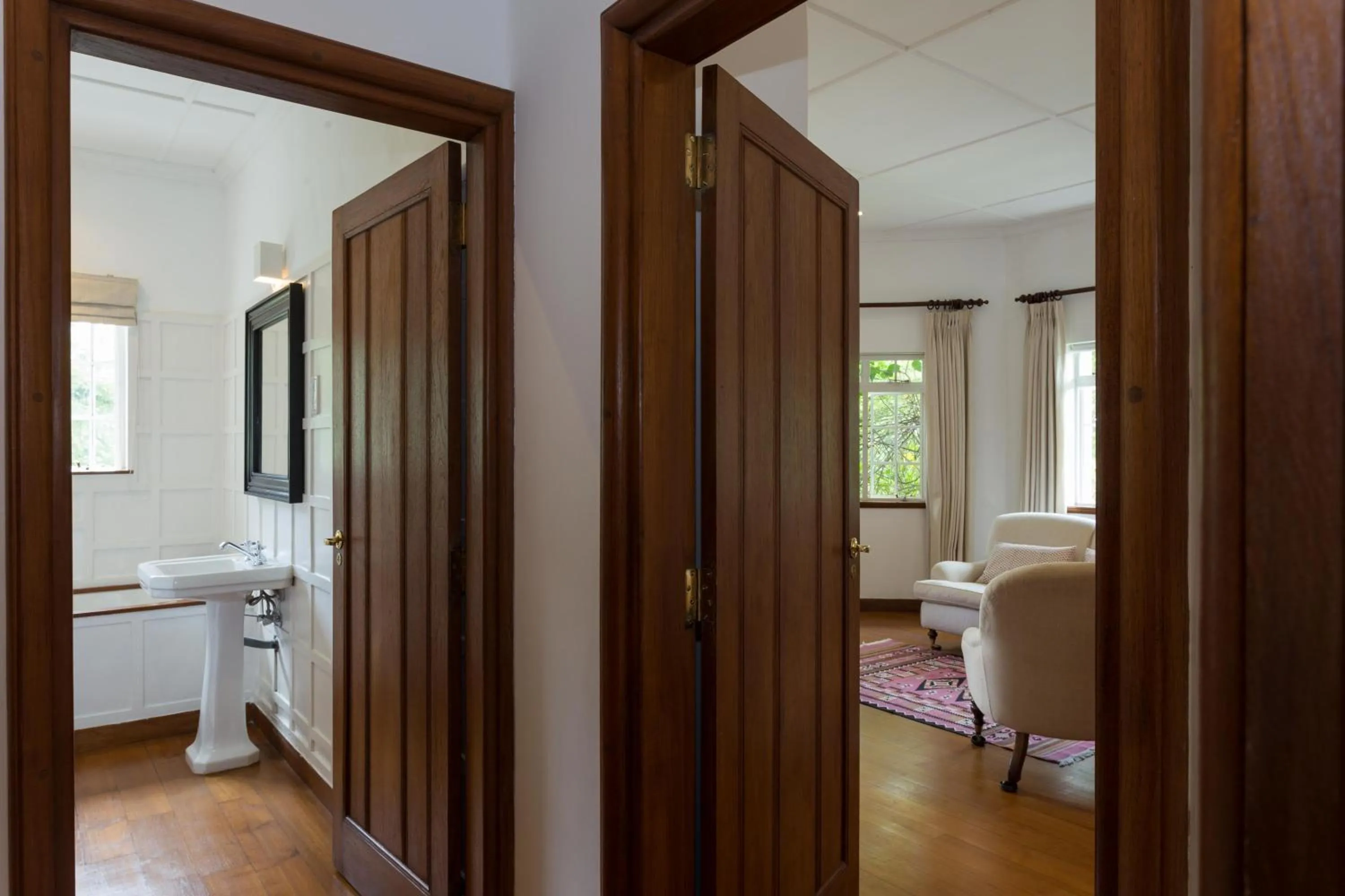 Shower in The Planters House