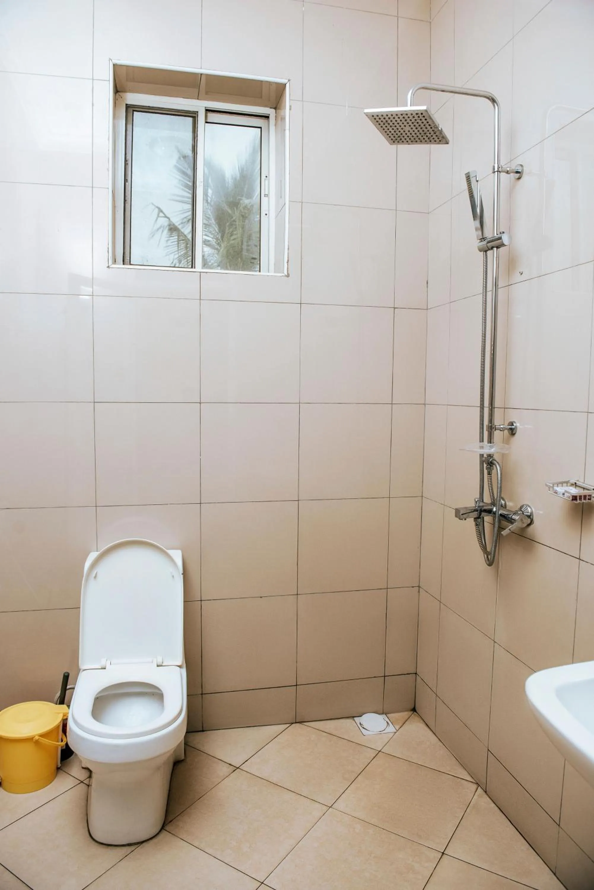 Bathroom in Airport Transit Lodges