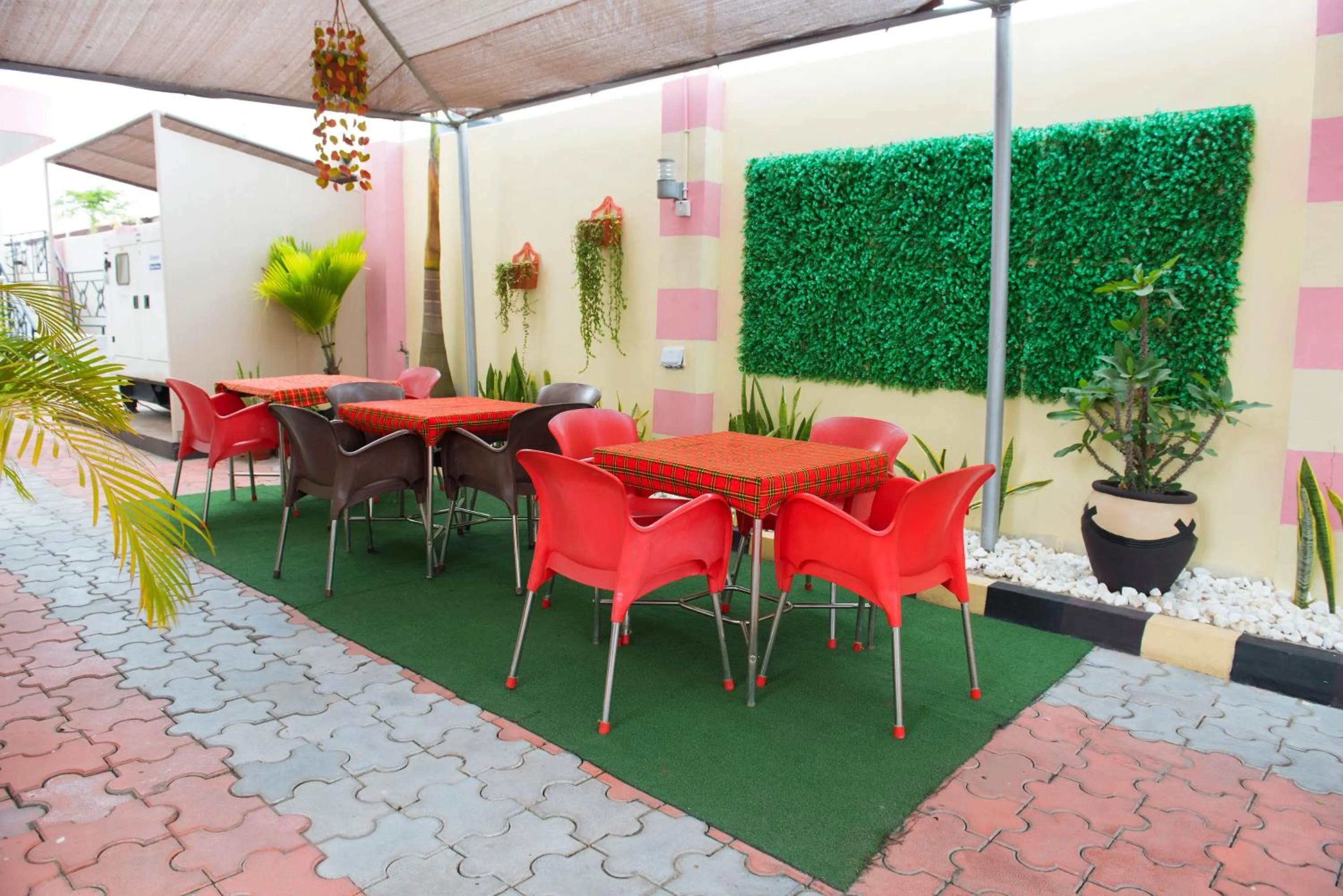 Patio in Airport Transit Lodges