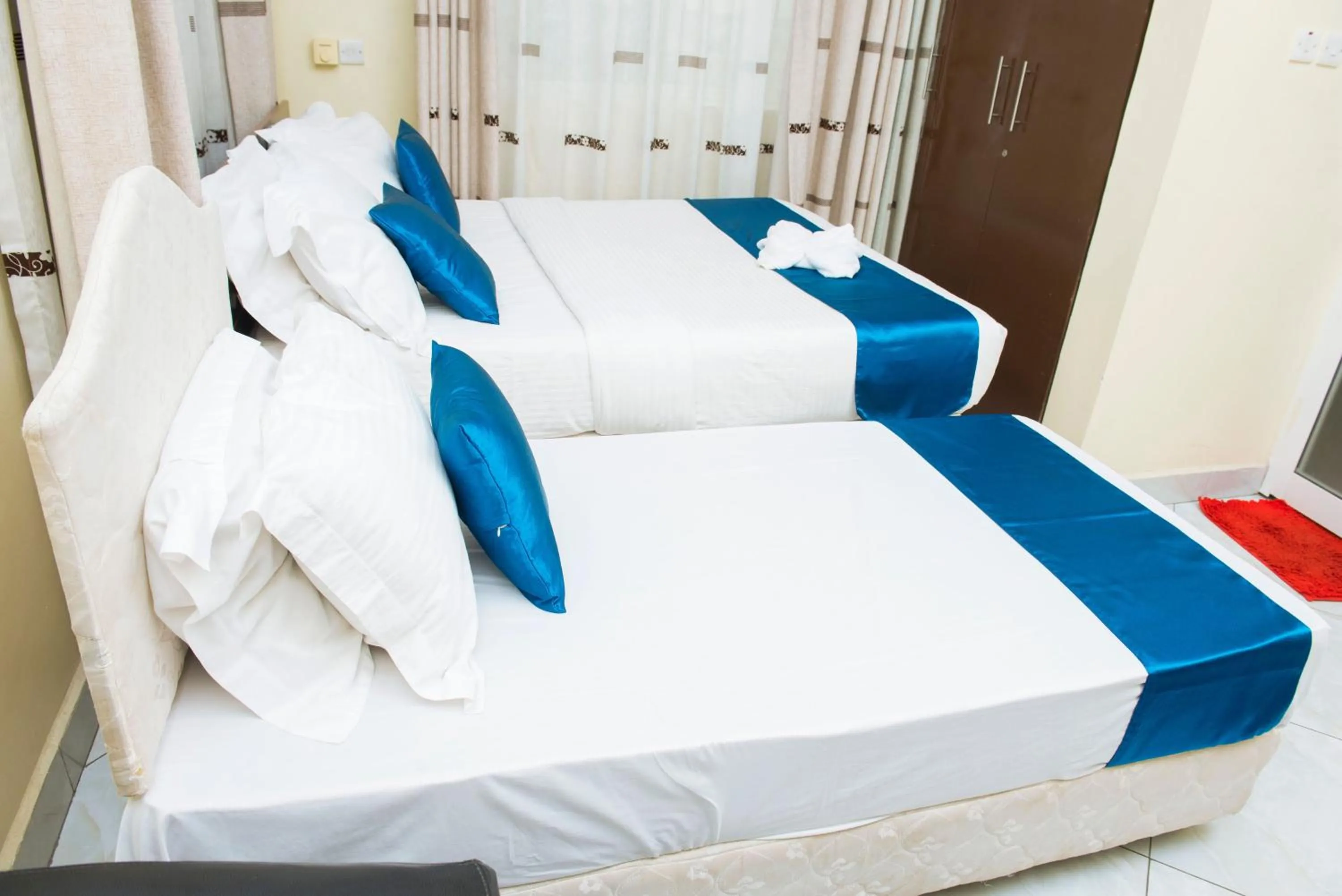 Bed in Airport Transit Lodges