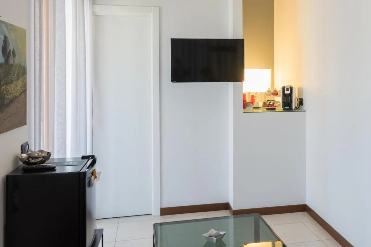 Coffee/tea facilities in KiBari B&B