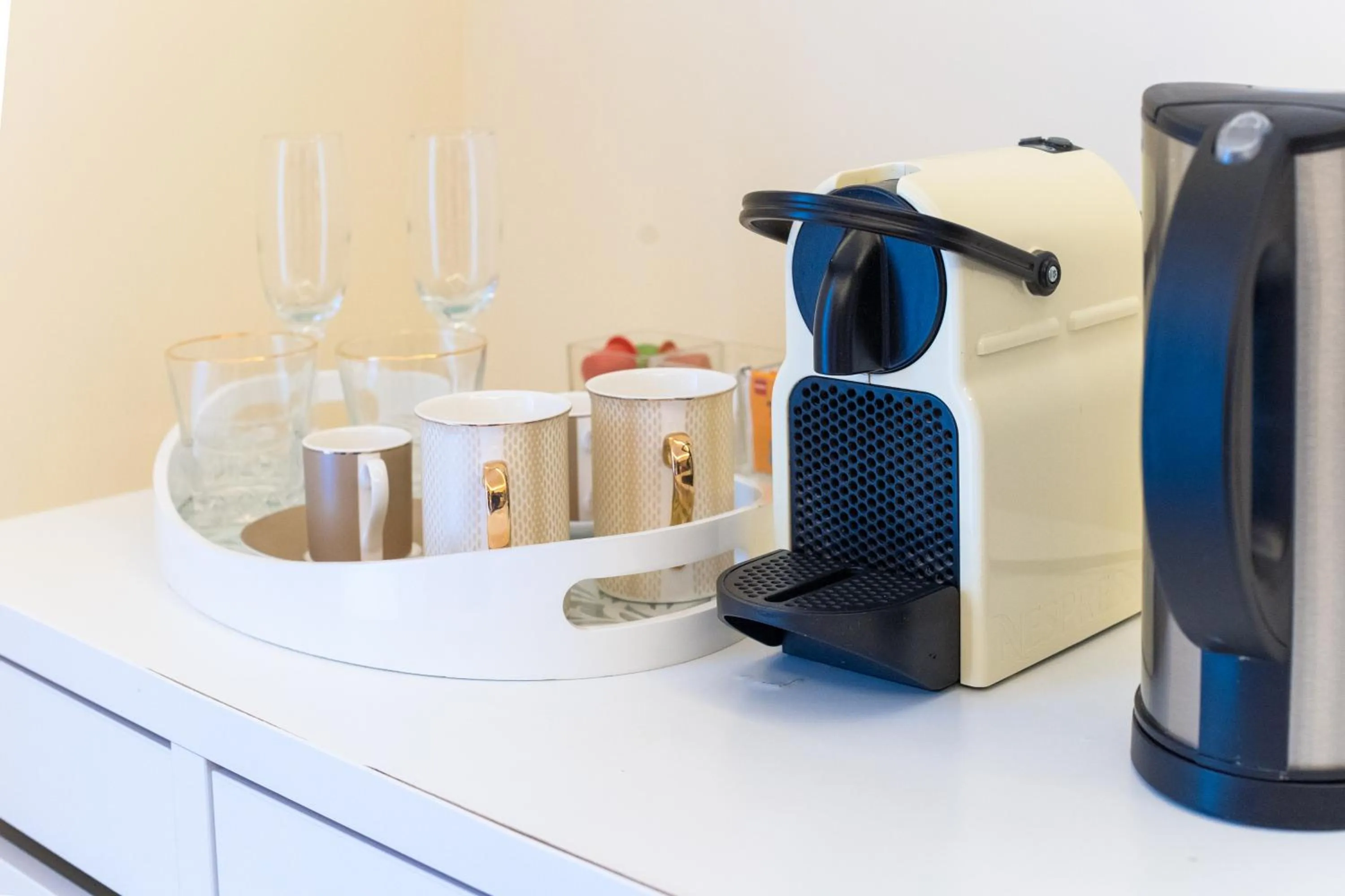 Coffee/tea facilities in BQ House Milizie Luxury Rooms