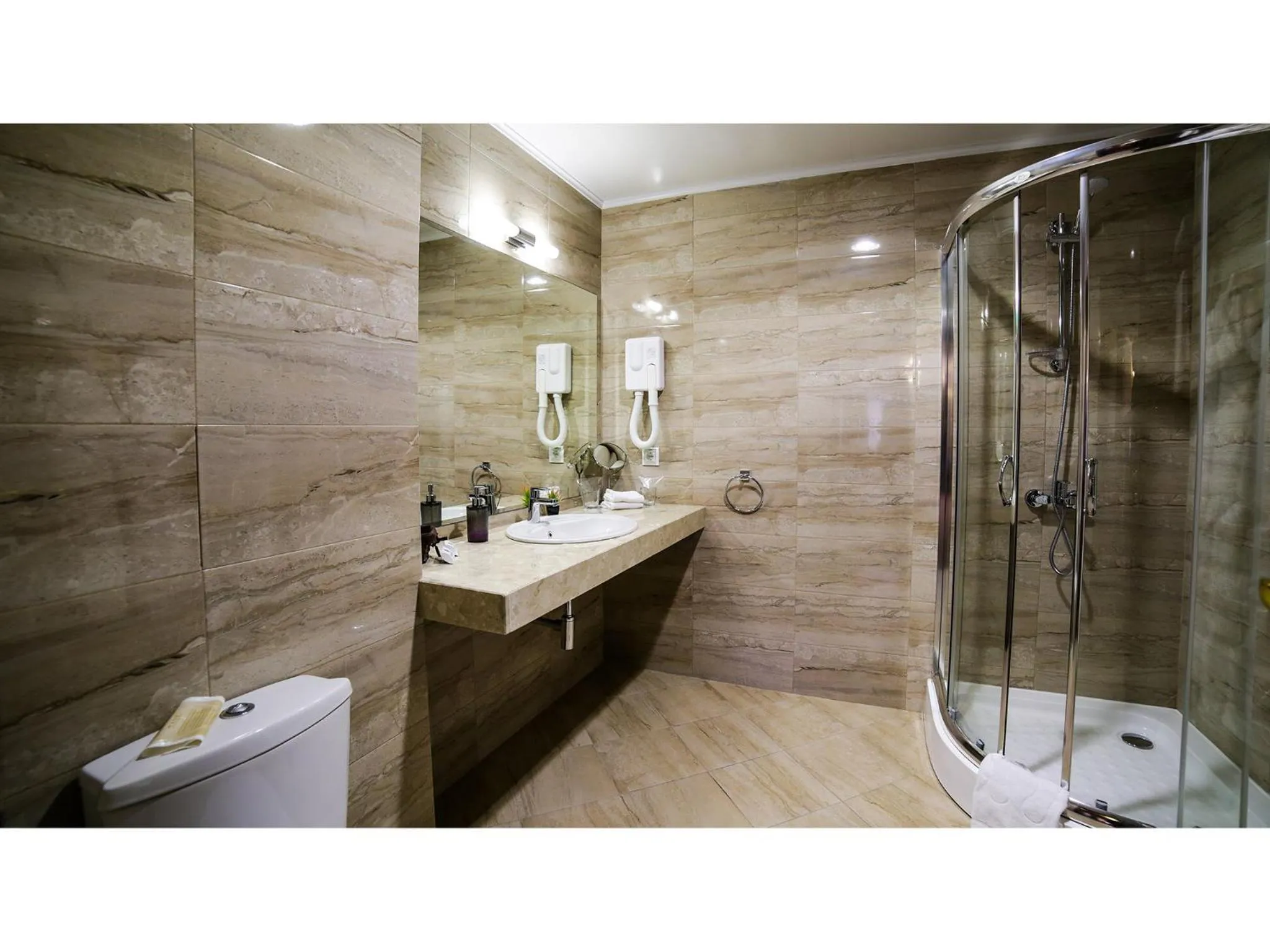 Shower in Park Hotel and SPA Vella Hills