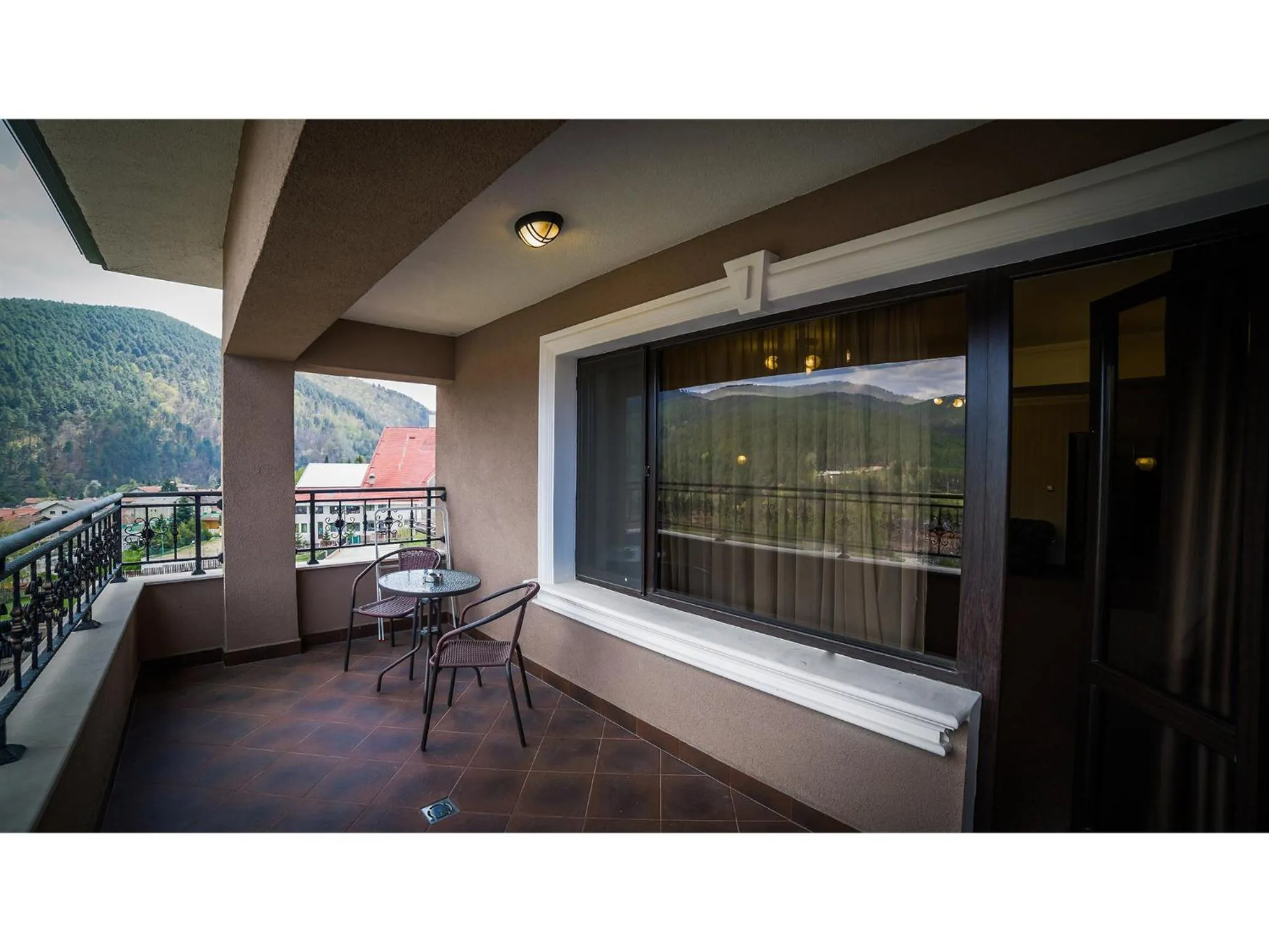 Patio in Park Hotel and SPA Vella Hills