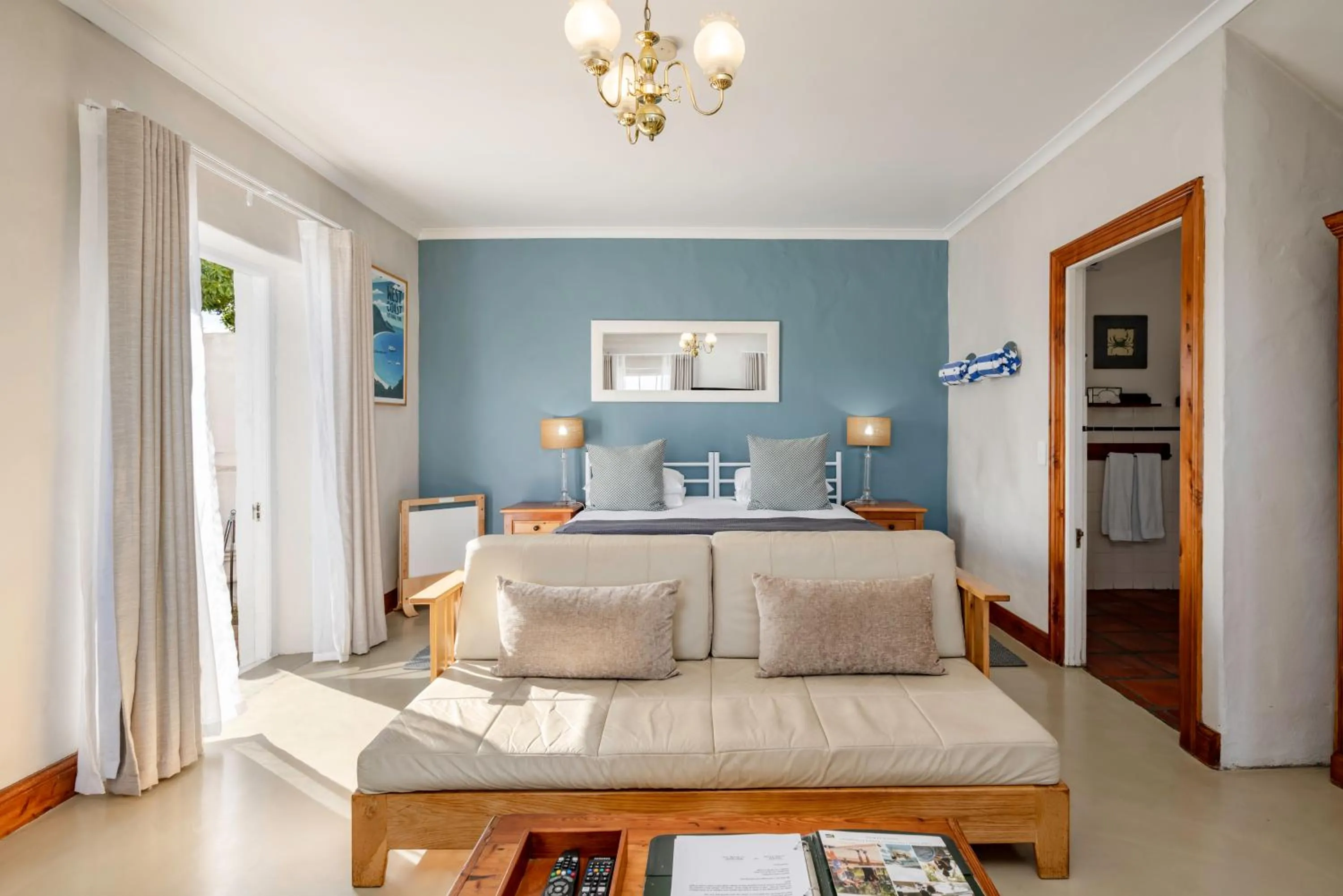 Bedroom, Bed in The Farmhouse Hotel
