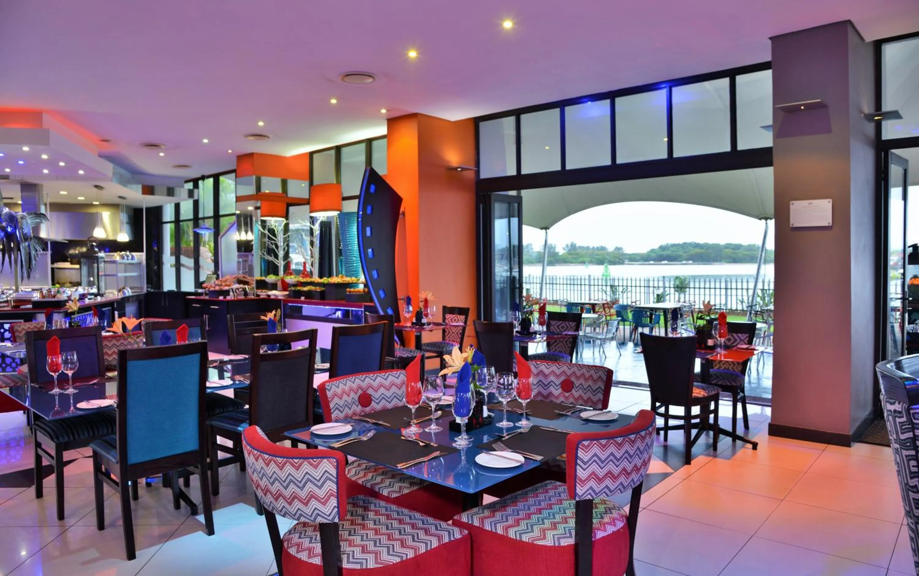 Restaurant/places to eat in BON Hotel Waterfront Richards Bay