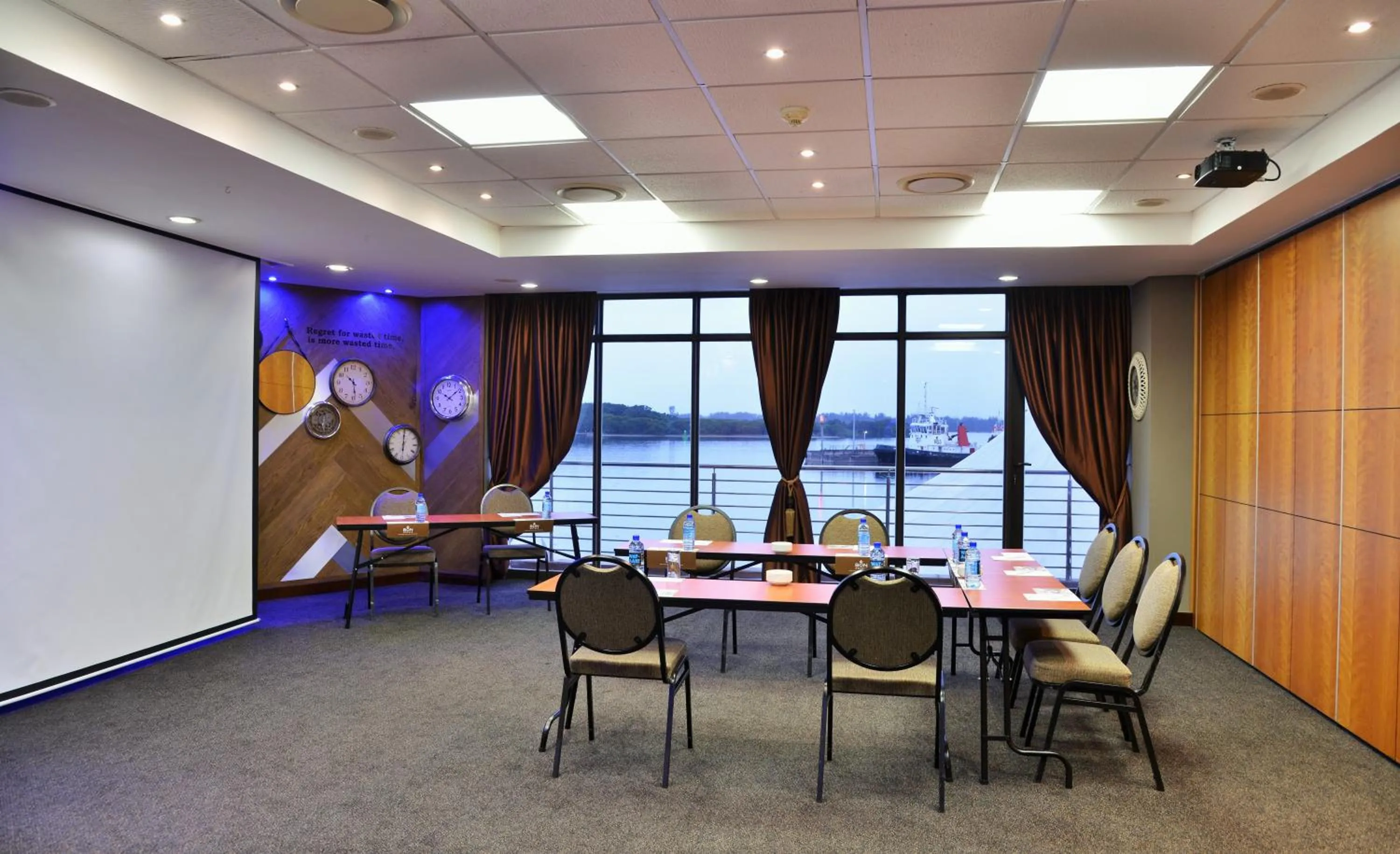Meeting/conference room in BON Hotel Waterfront Richards Bay