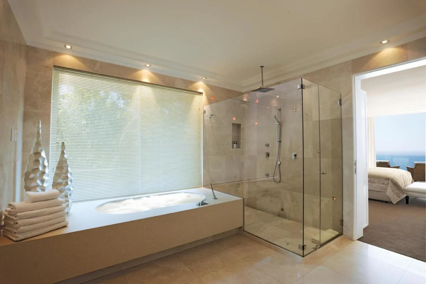 Bed in The Clarendon - Bantry Bay