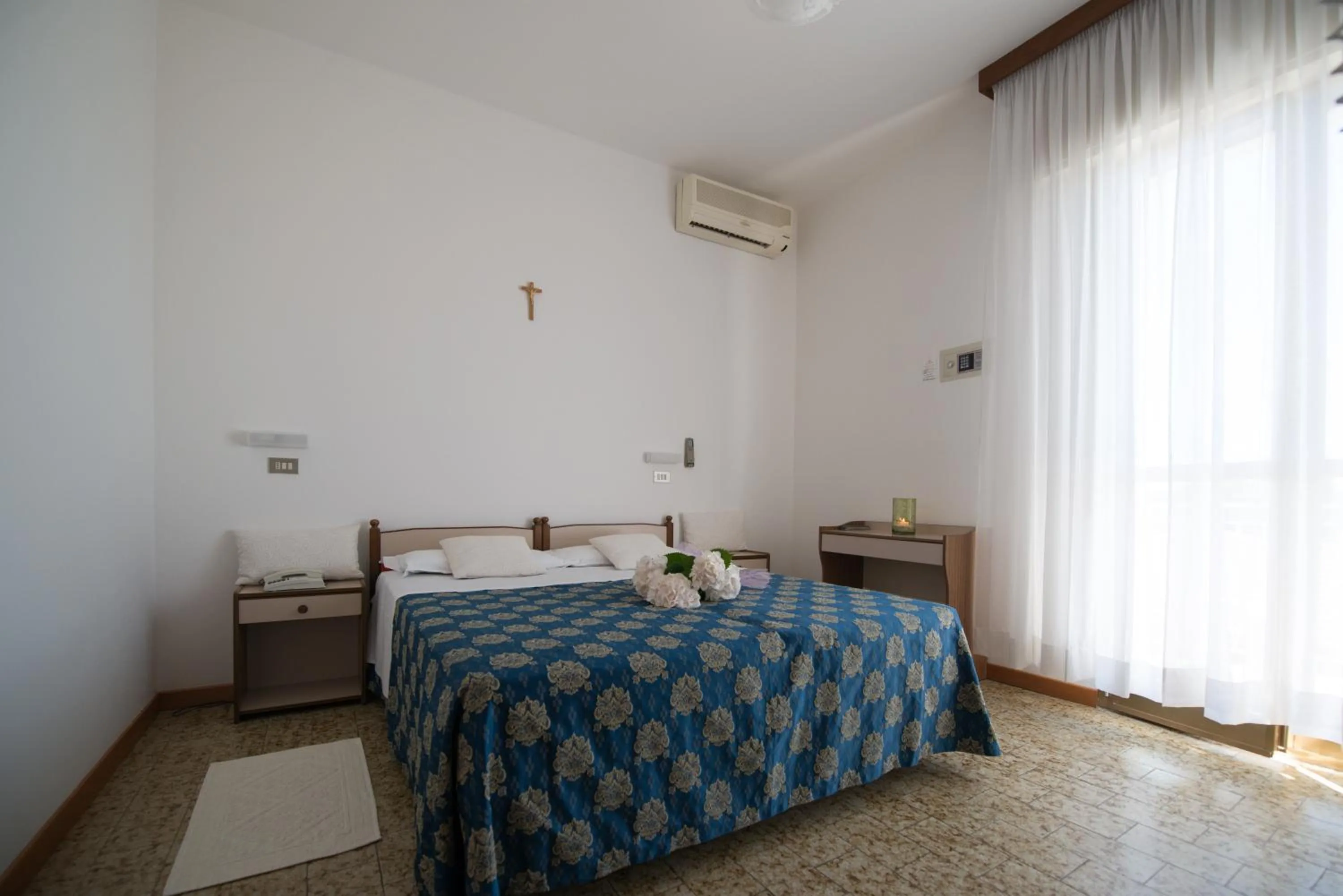 Bedroom, Bed in Hotel Lem-Casadei