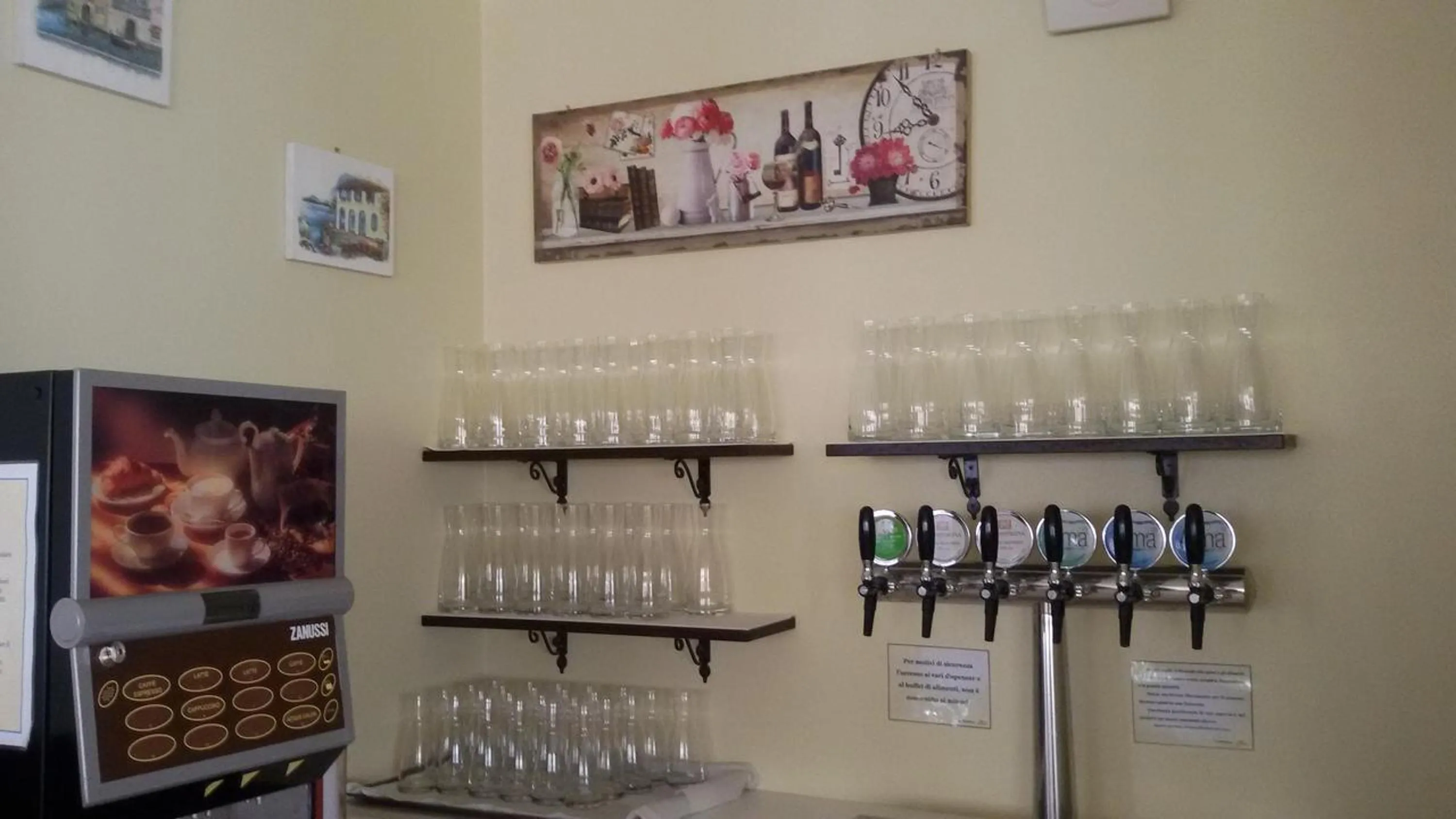 Drinks in Hotel Lem-Casadei