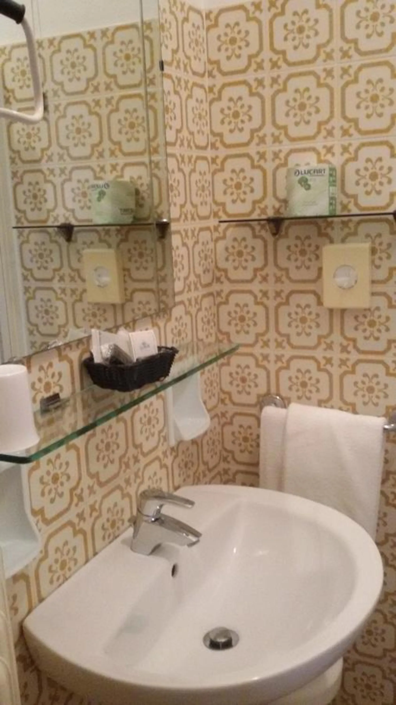 Bathroom in Hotel Lem-Casadei