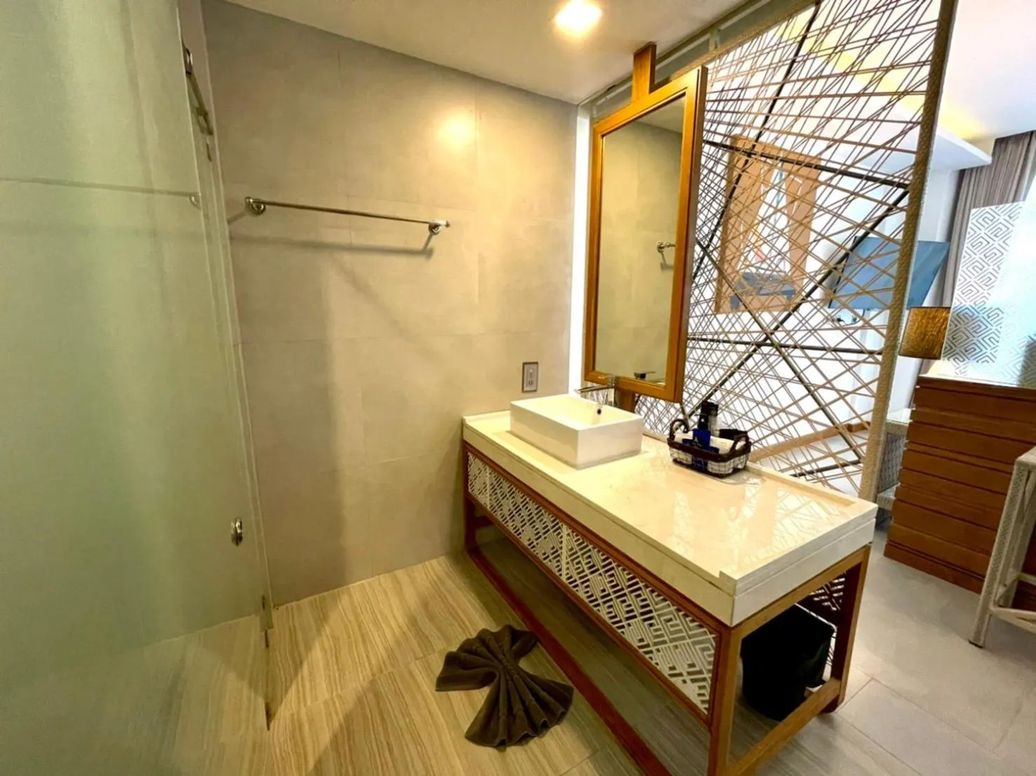 Bathroom in Beach Walk Boutique Resort